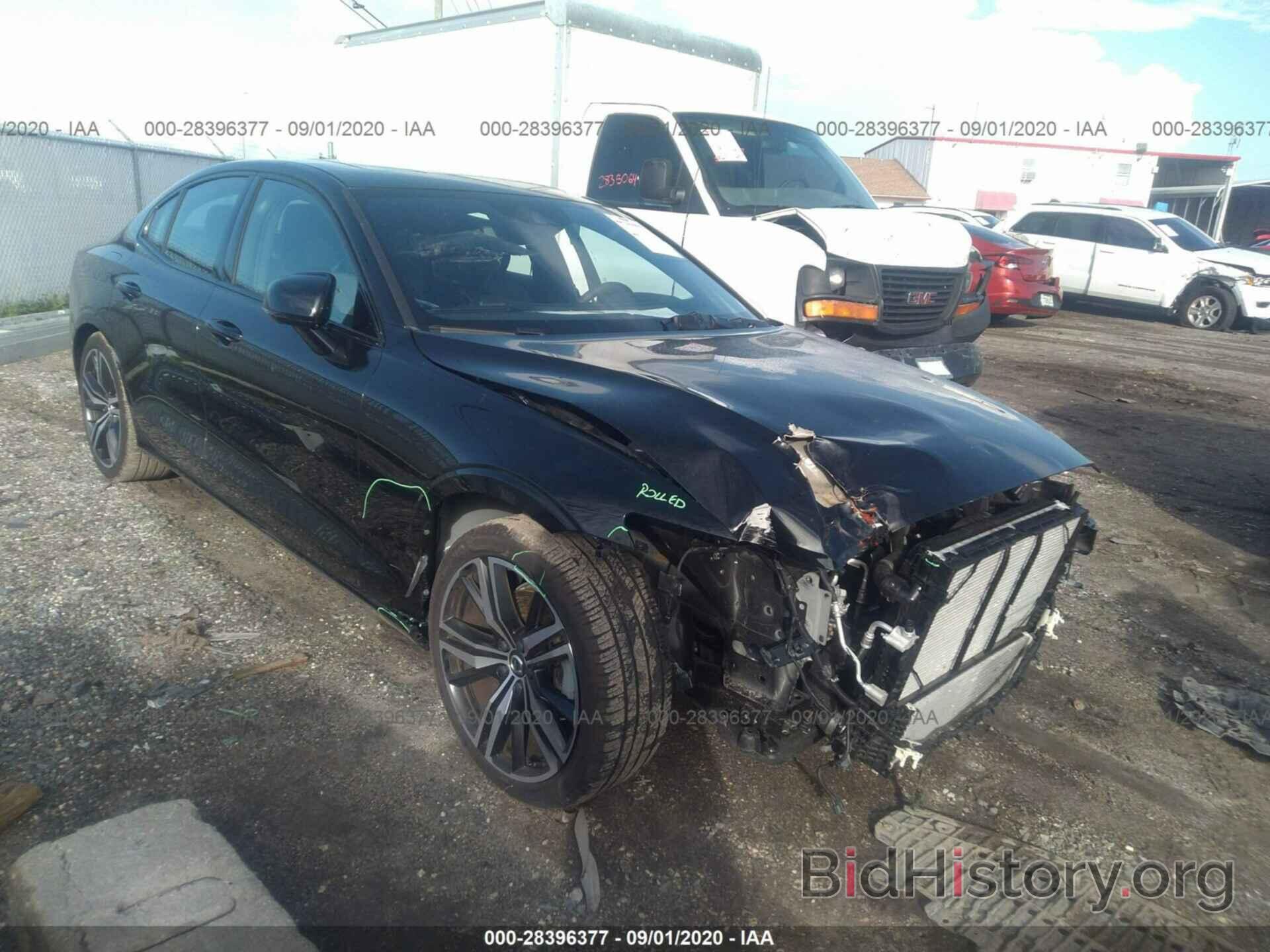 Photo 7JR102FM9KG006904 - VOLVO S60 2019