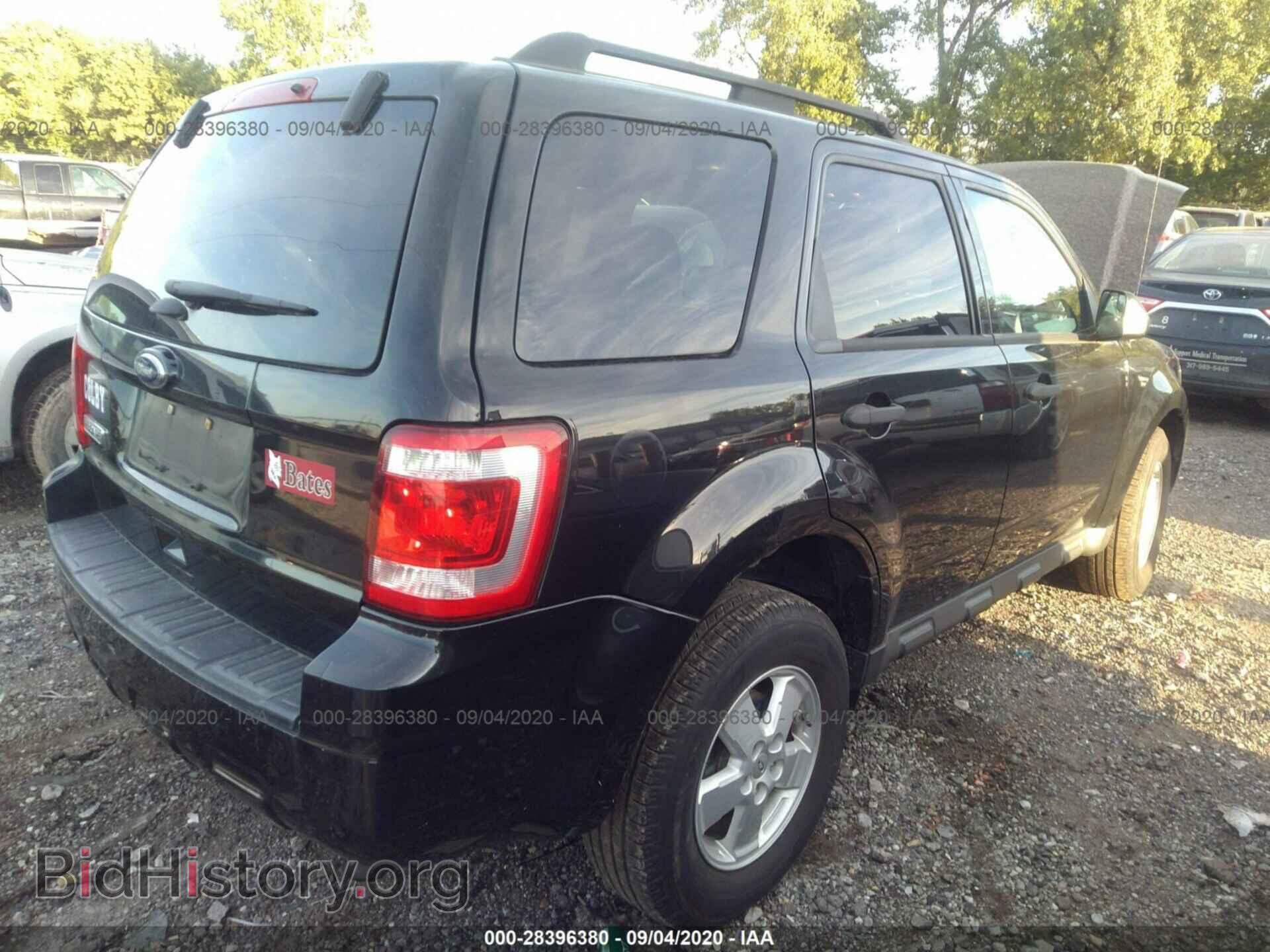2011 FORD ESCAPE - VIN: 1FMCU9D74BKB51620 - Photo 4