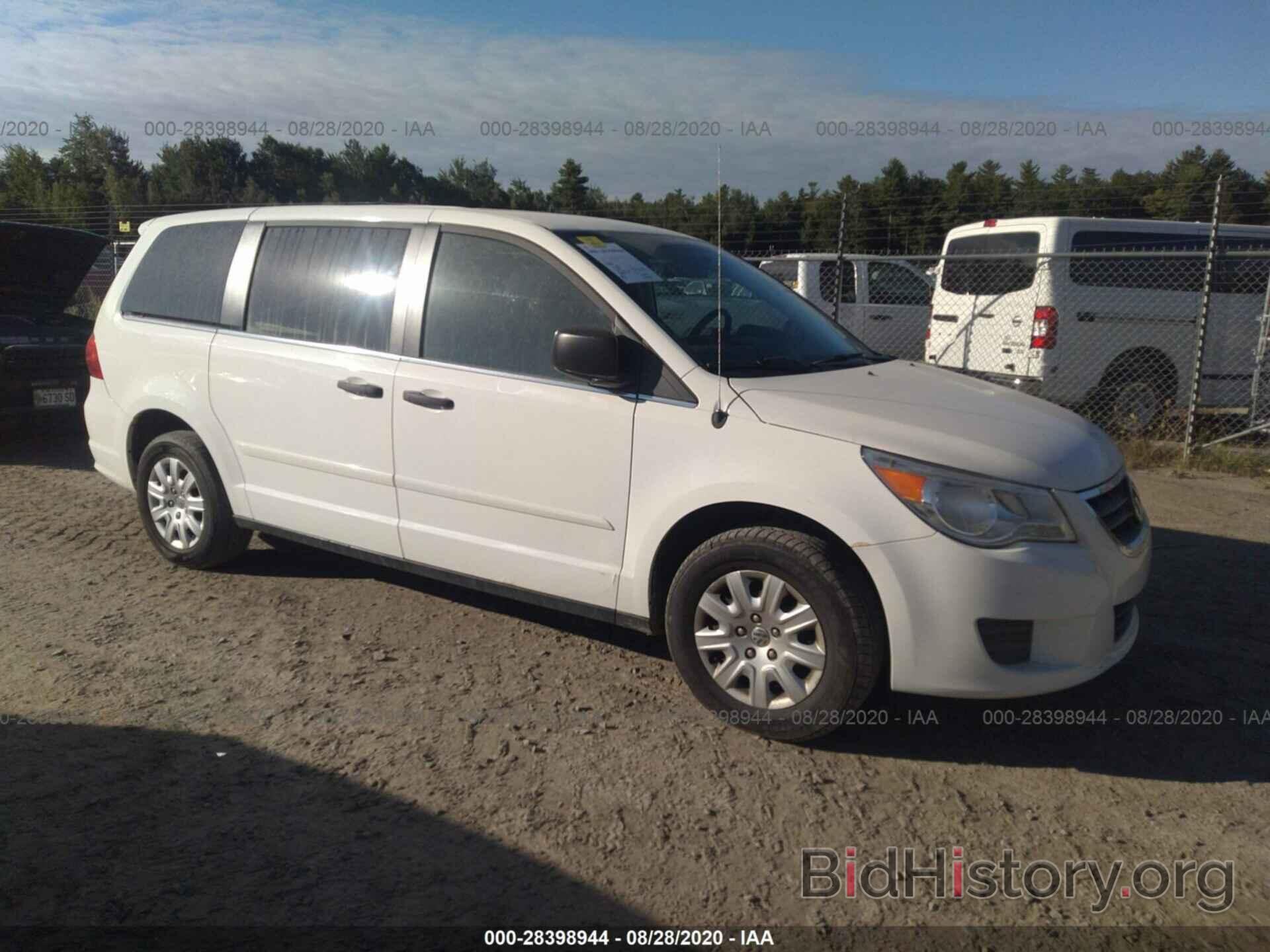 Фотография 2V4RW4D10AR360107 - VOLKSWAGEN ROUTAN 2010