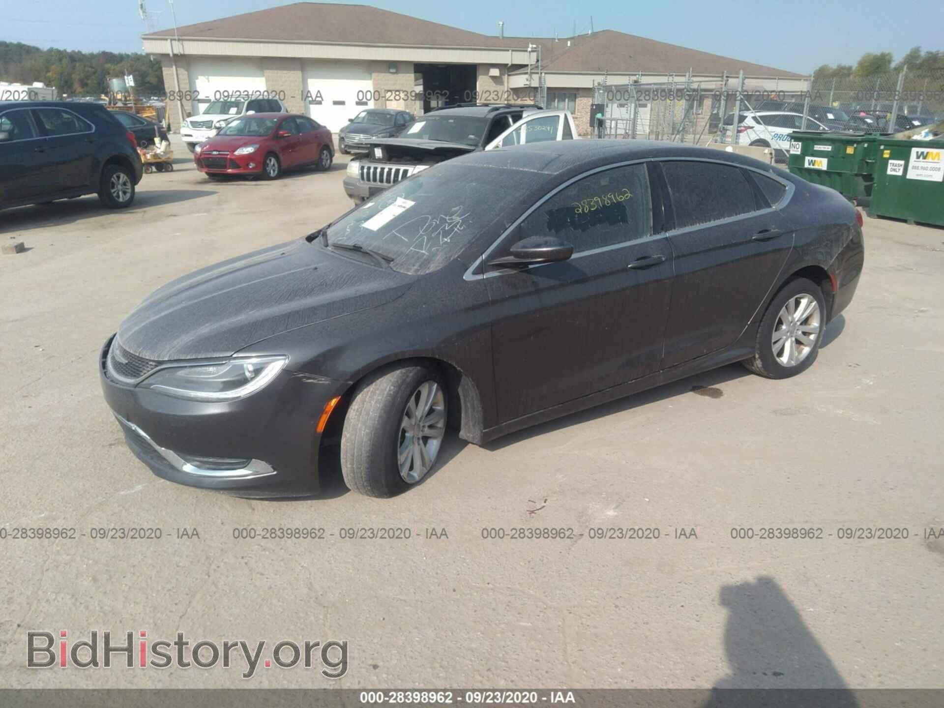 2015 CHRYSLER 200 - VIN: 1C3CCCAB5FN538490 - Фото 2
