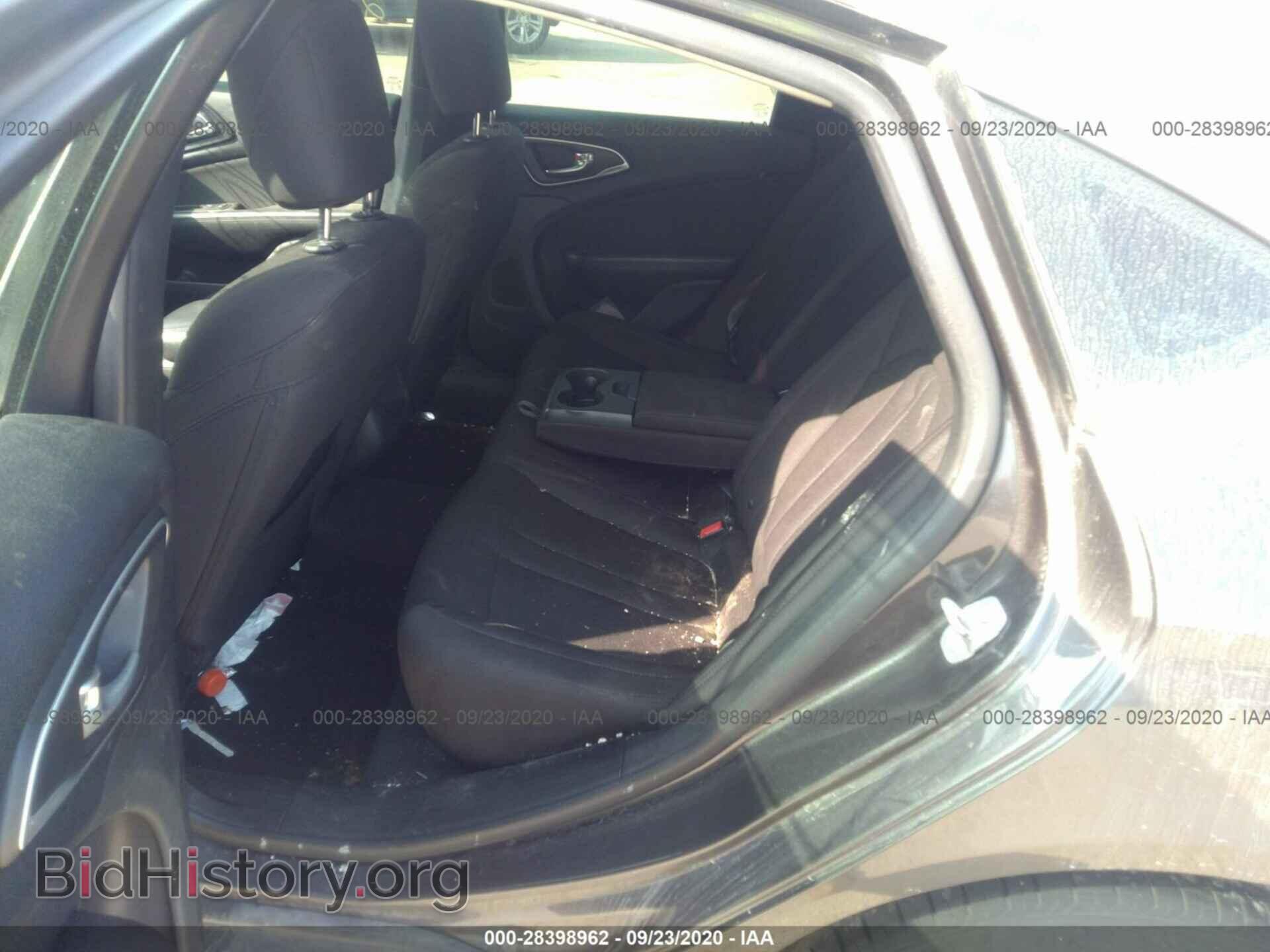 2015 CHRYSLER 200 - VIN: 1C3CCCAB5FN538490 - Фото 8