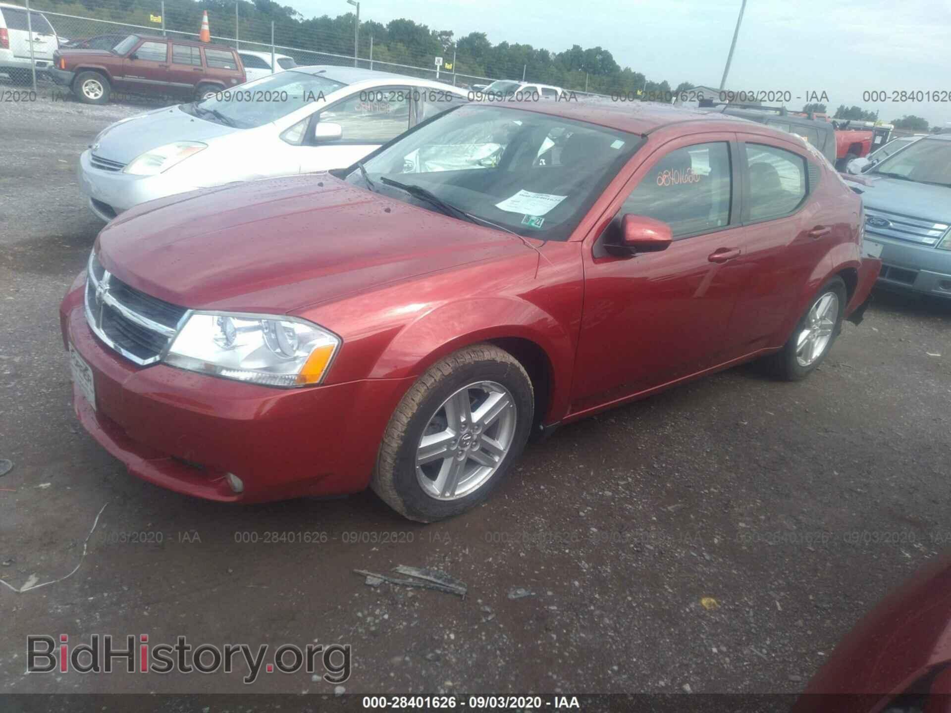 2010 DODGE AVENGER - VIN: 1B3CC5FB8AN104025 - Фото 2