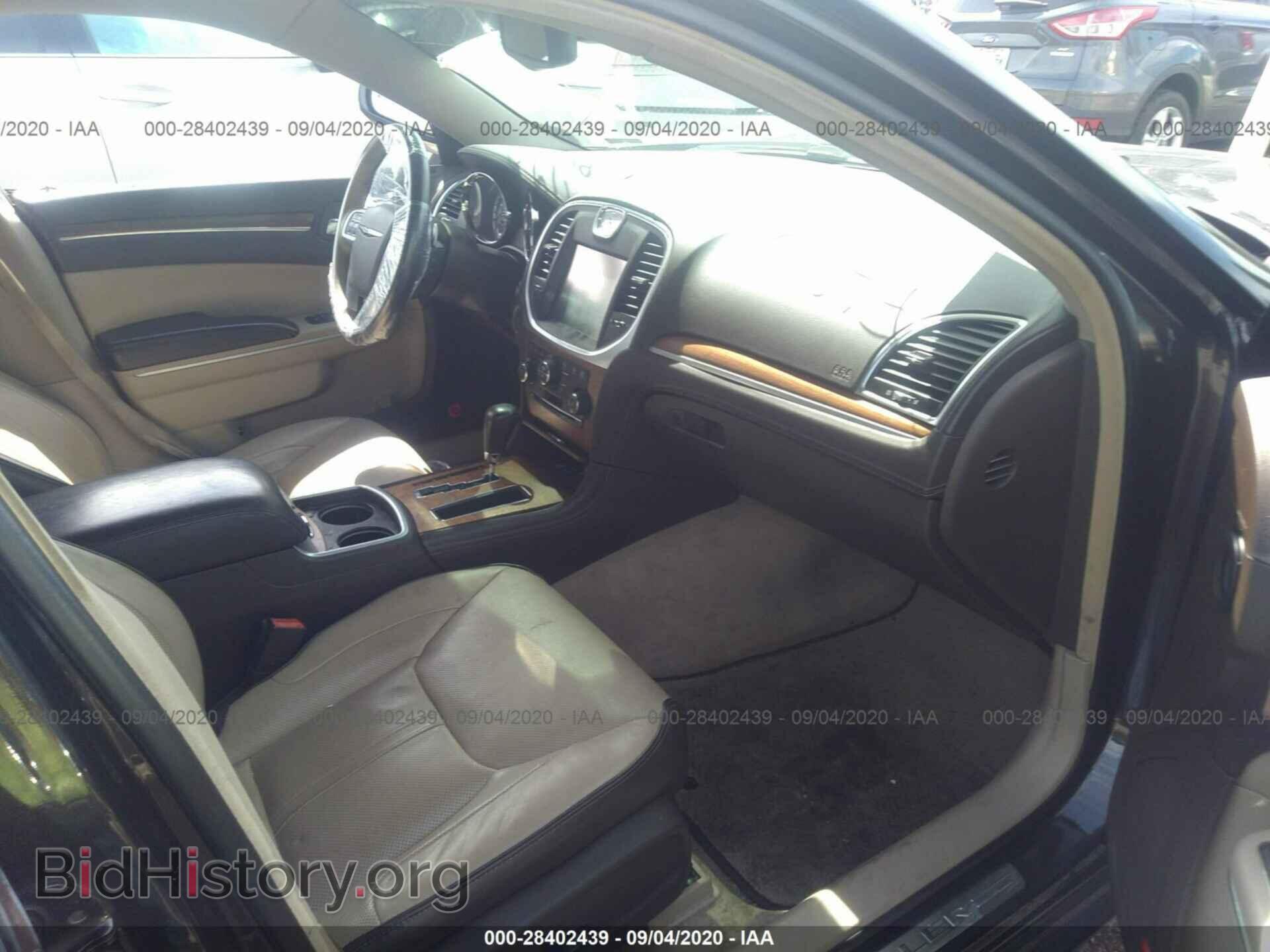 2012 CHRYSLER 300 - VIN: 2C3CCAPT7CH311469 - Фото 5