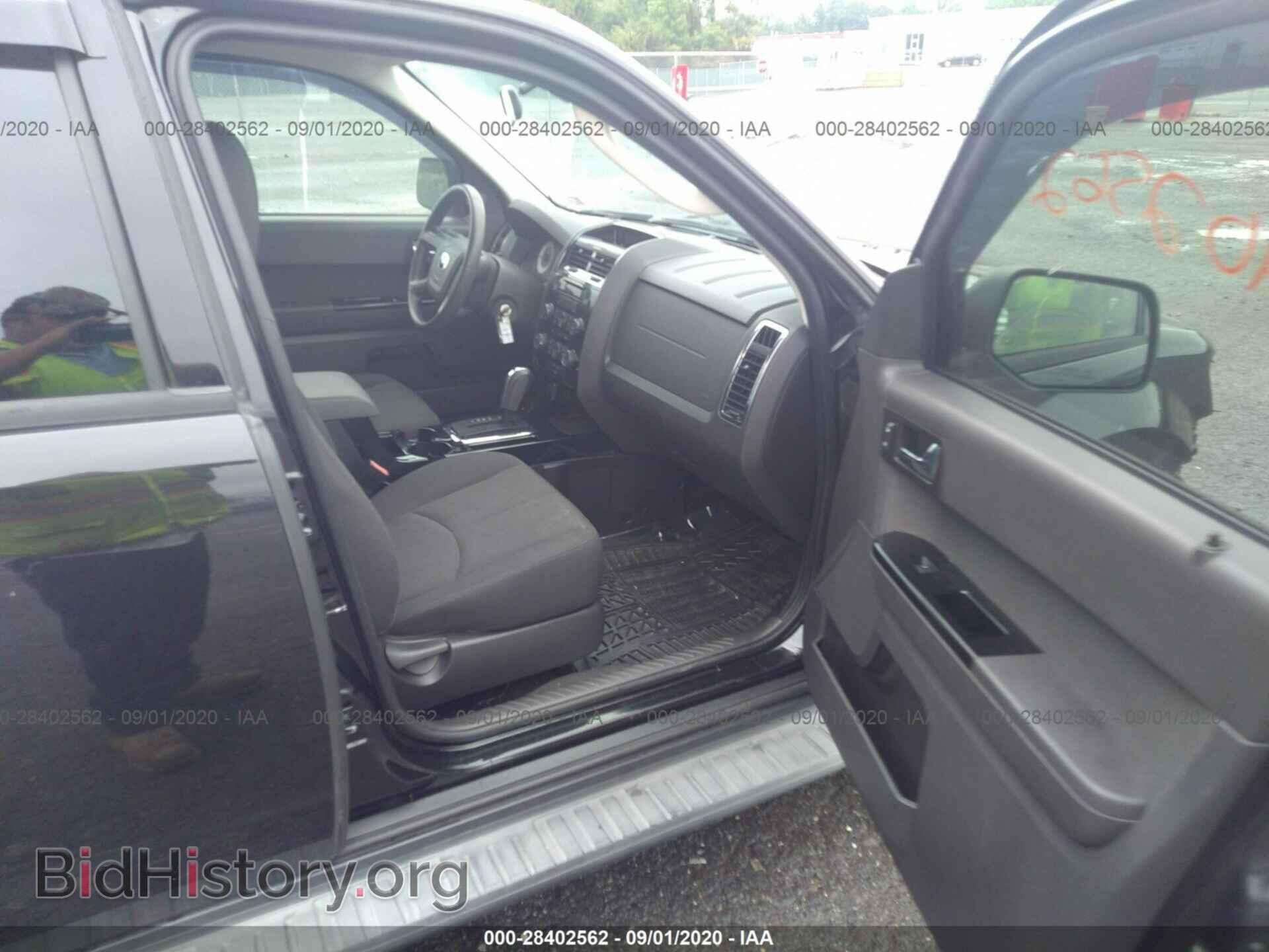 2011 MAZDA TRIBUTE - VIN: 4F2CY9C77BKM06397 - Фото 5