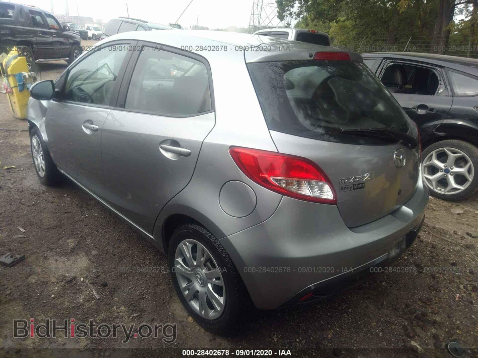 2014 MAZDA MAZDA2 - VIN: JM1DE1KY4E0184300 - Фото 3