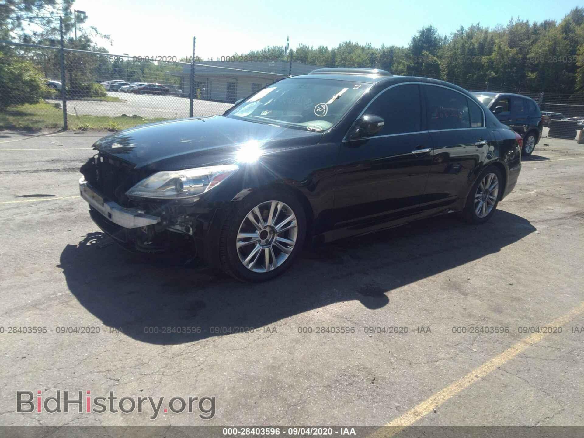 2012 HYUNDAI GENESIS - VIN: KMHGC4DD1CU168491 - Фото 2