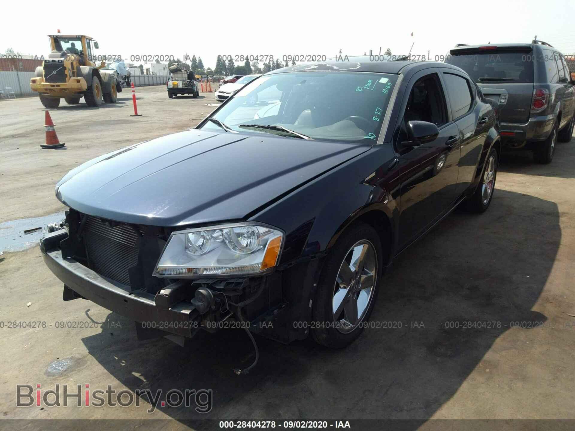2011 DODGE AVENGER - VIN: 1B3BD2FG3BN541323 - Фото 2