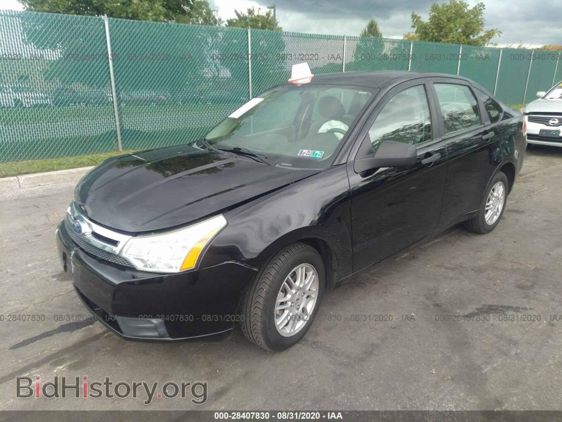 2011 FORD FOCUS - VIN: 1FAHP3FN8BW157980 - Фото 2