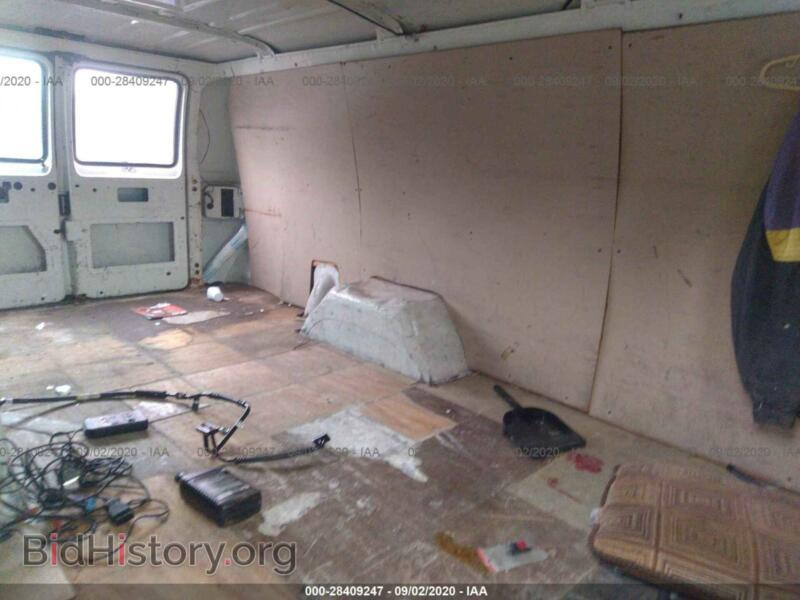 1996 Dodge RAM VAN (VIN 2B7KB31Z6TK146679) — photo 8 of 11