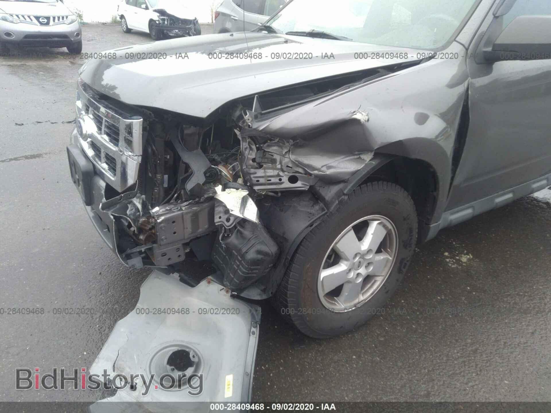 2011 FORD ESCAPE - VIN: 1FMCU0D75BKB63044 - Photo 6