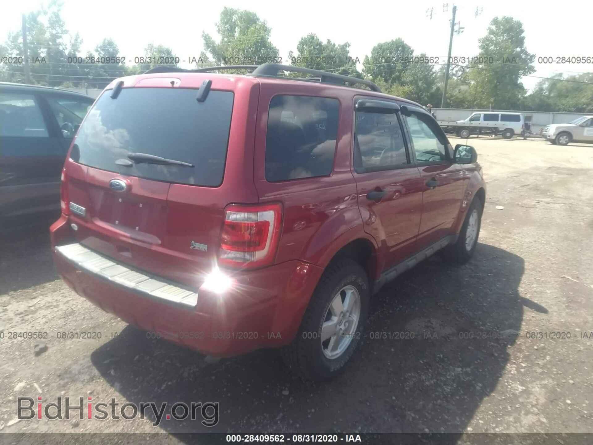 2011 FORD ESCAPE - VIN: 1FMCU9DG6BKB01799 - Фото 4