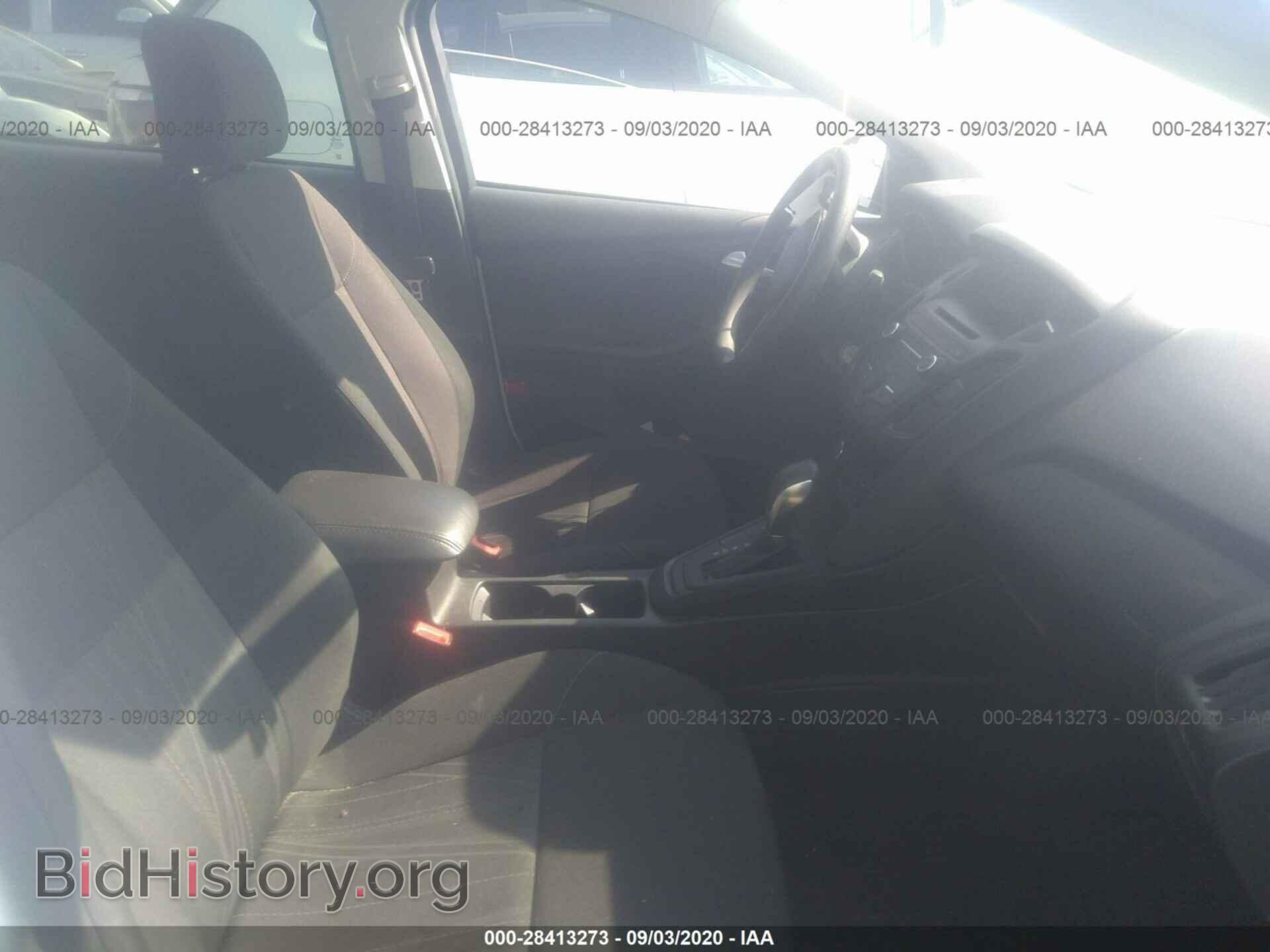 2017 FORD FOCUS - VIN: 1FADP3FE1HL303838 - Photo 5