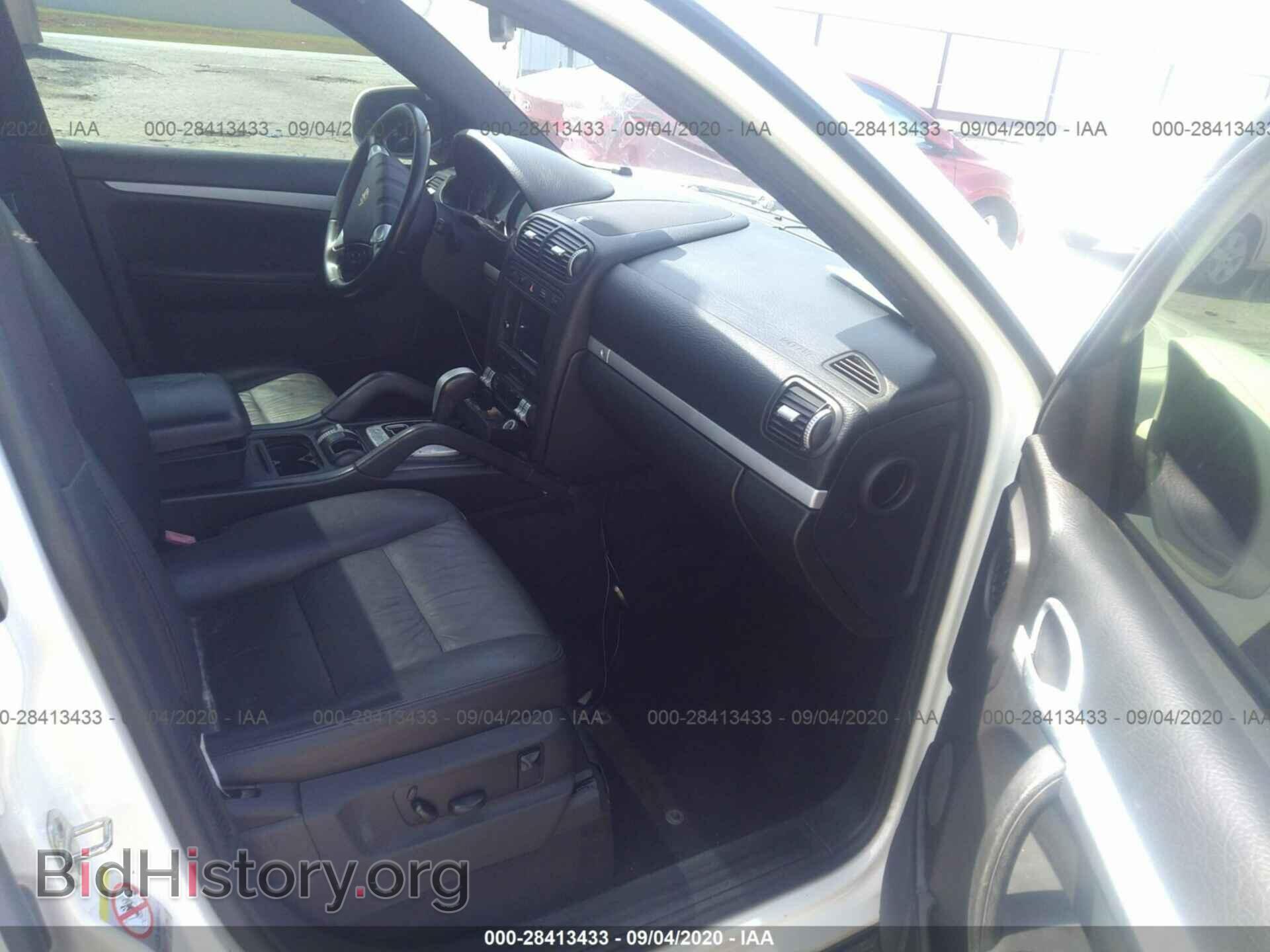 2009 PORSCHE CAYENNE - VIN: WP1AA29P29LA07815 - Фото 5