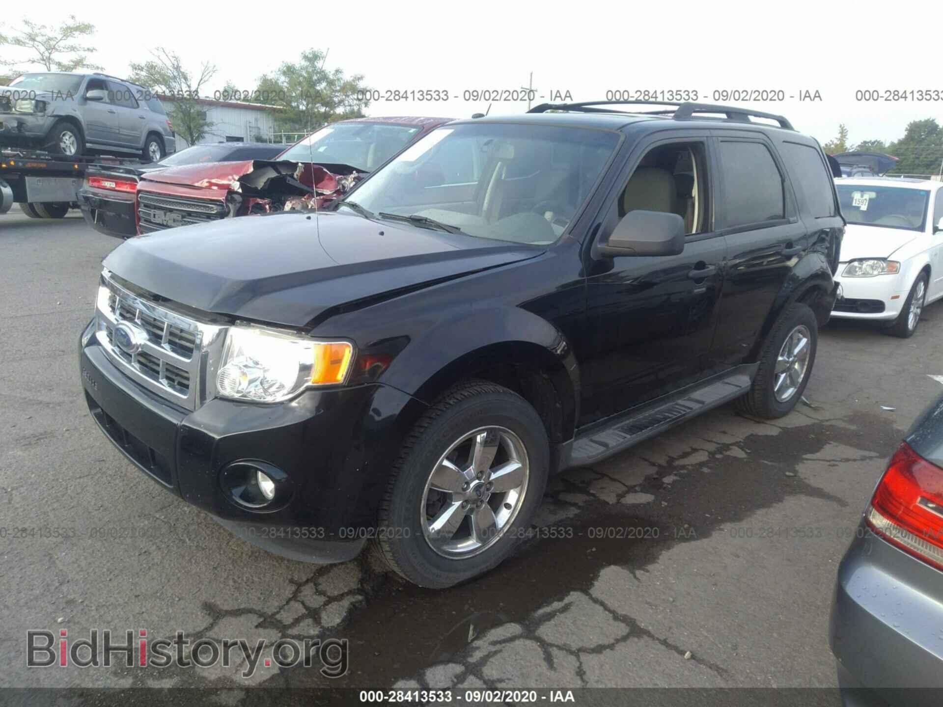 2009 FORD ESCAPE - VIN: 1FMCU93749KD01415 - Фото 2