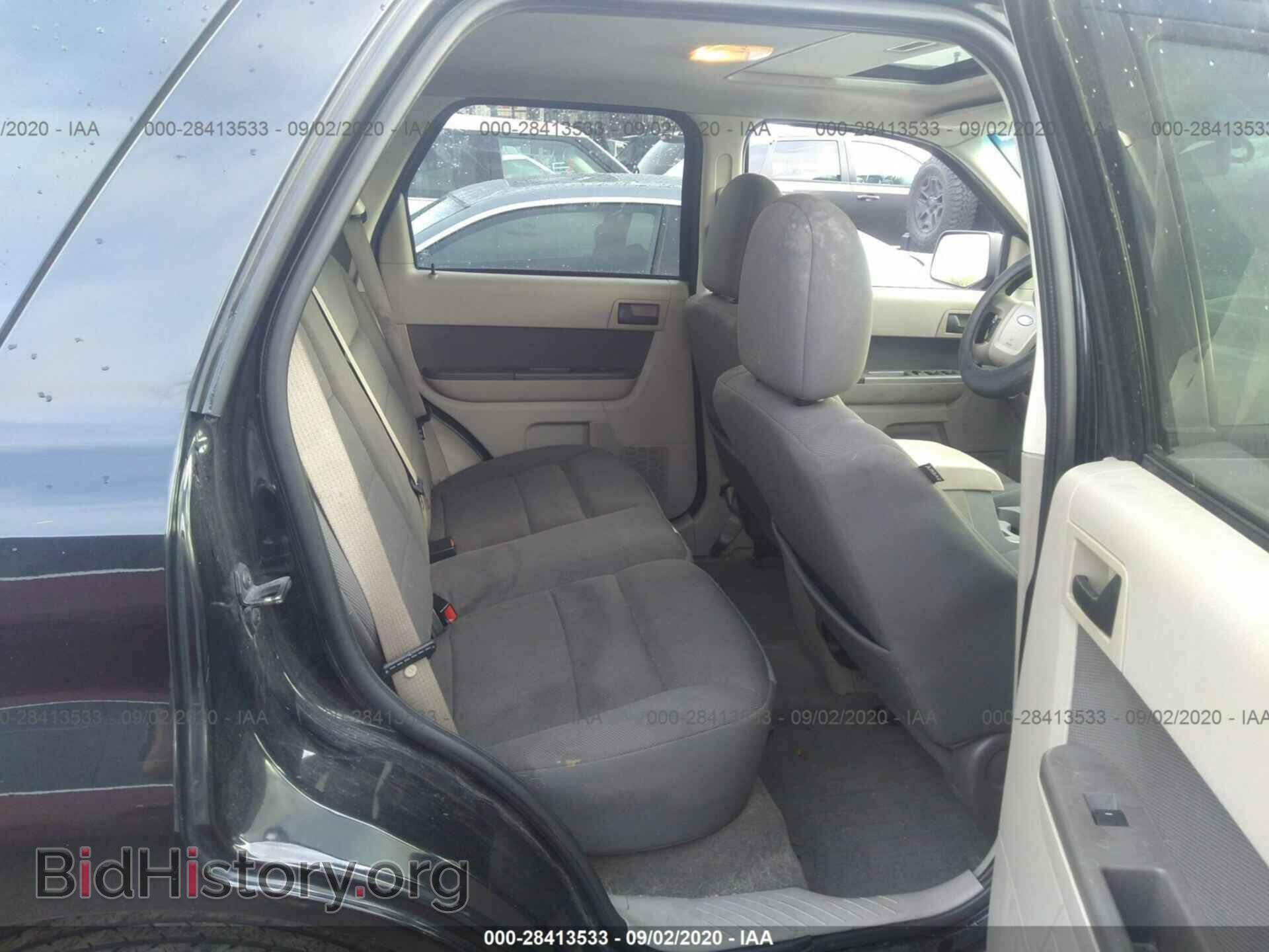 2009 FORD ESCAPE - VIN: 1FMCU93749KD01415 - Фото 8