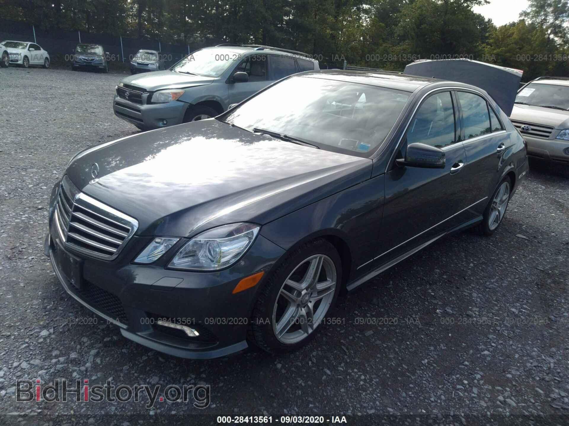 2011 MERCEDES-BENZ E-CLASS - VIN: WDDHF8HBXBA495509 - Фото 2