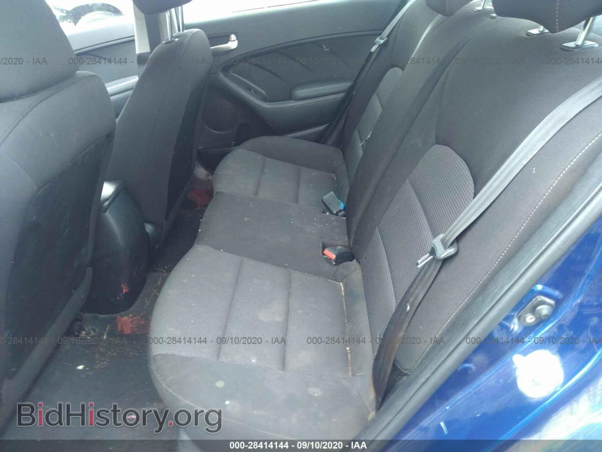 2017 KIA FORTE - VIN: 3KPFK4A78HE104388 - Photo 8
