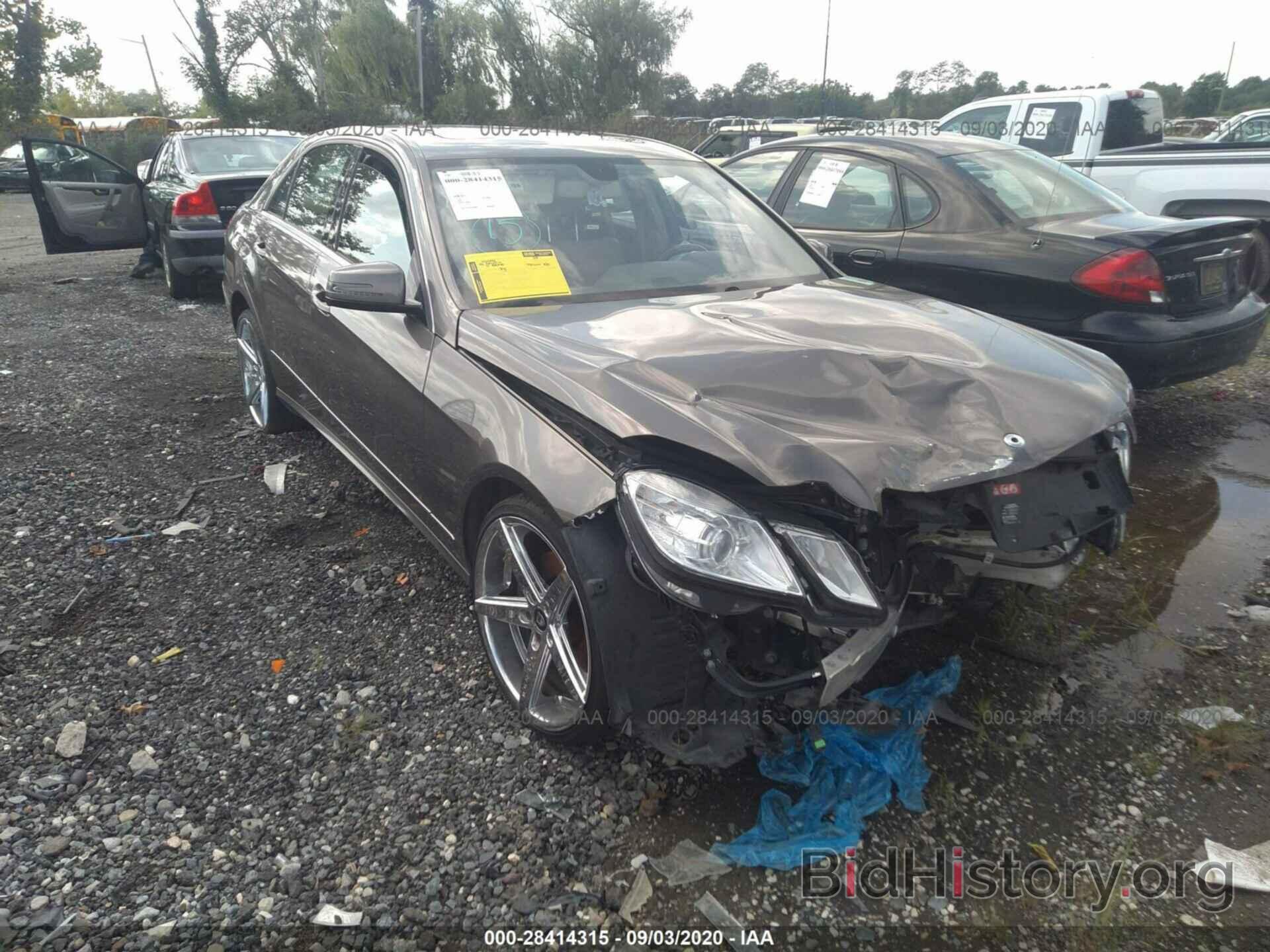 Photo WDDHF8HBXBA316272 - MERCEDES-BENZ E-CLASS 2011