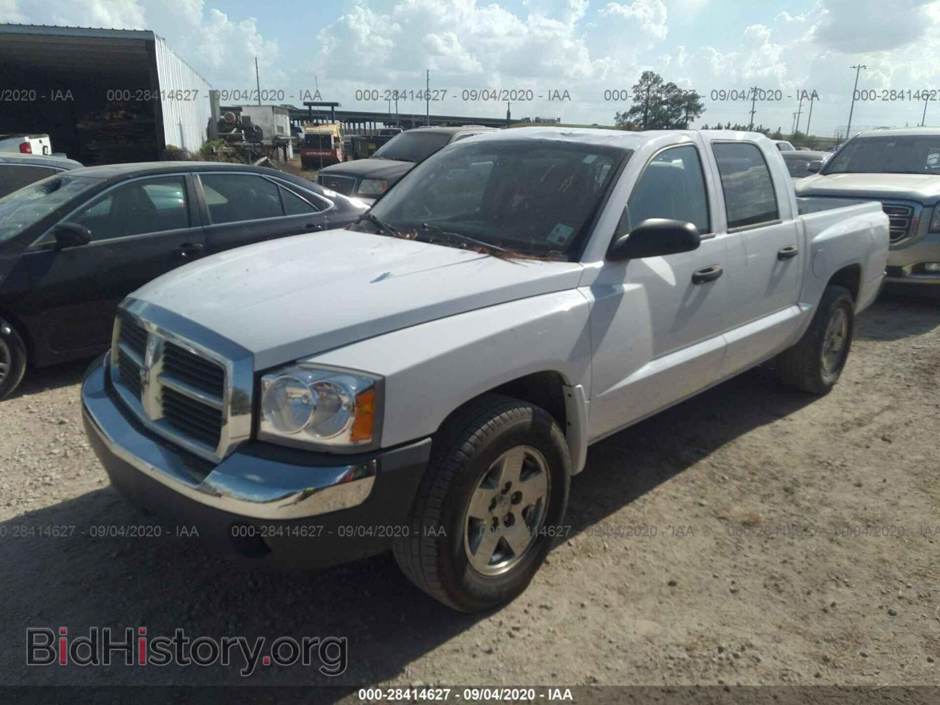 2005 DODGE DAKOTA - VIN: 1D7HE48N45S271141 - Фото 2