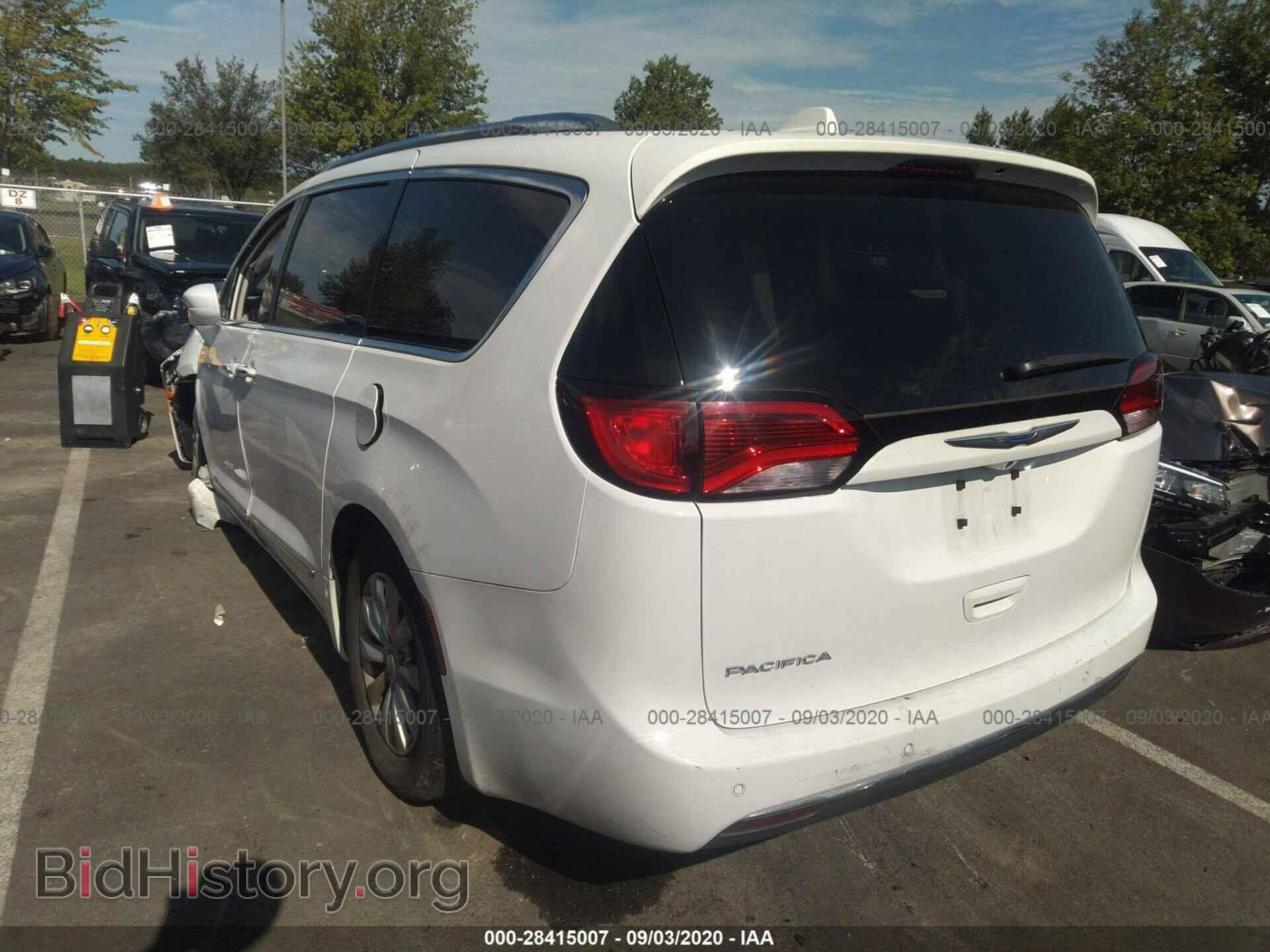 2018 CHRYSLER PACIFICA - VIN: 2C4RC1BG5JR262098 - Фото 3