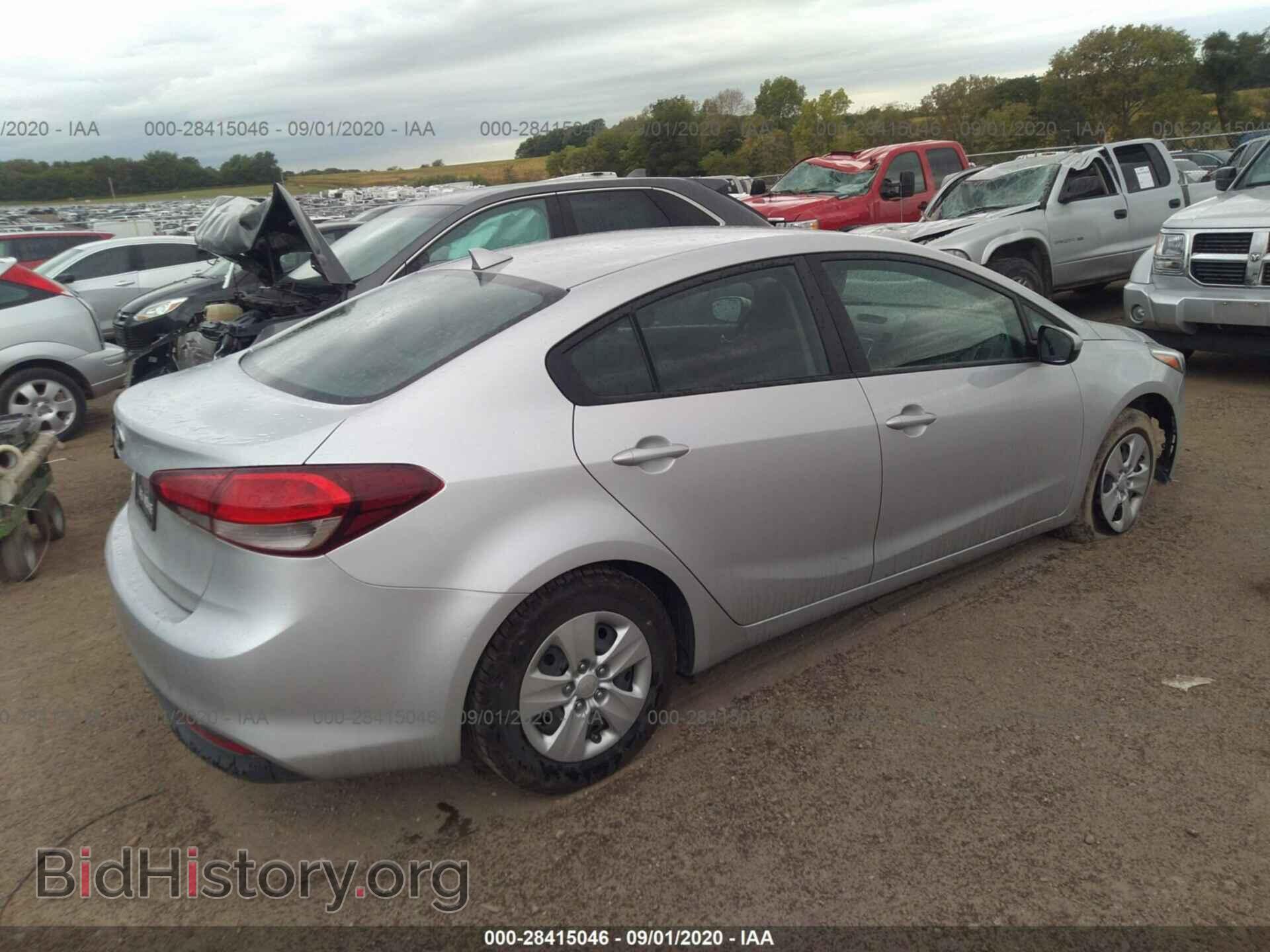 2017 KIA FORTE - VIN: 3KPFK4A77HE108819 - Фото 4