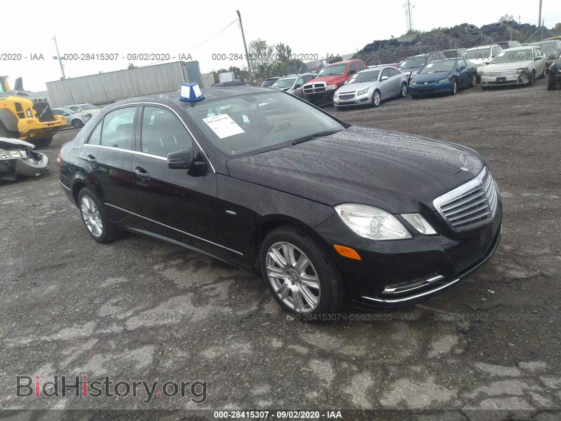Photo WDDHF8JB4CA526409 - MERCEDES-BENZ E-CLASS 2012
