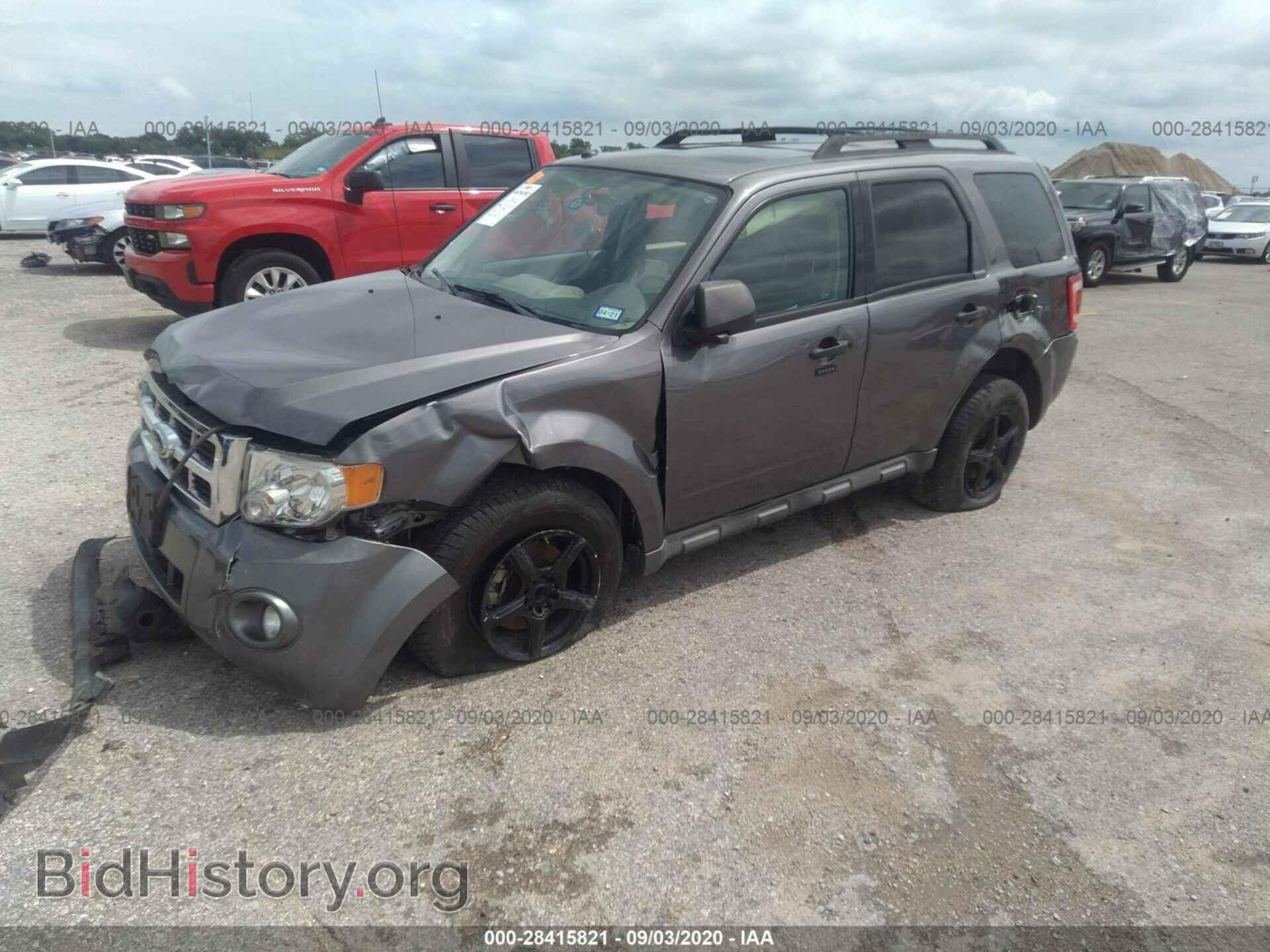 2009 FORD ESCAPE - VIN: 1FMCU03729KC34910 - Фото 2