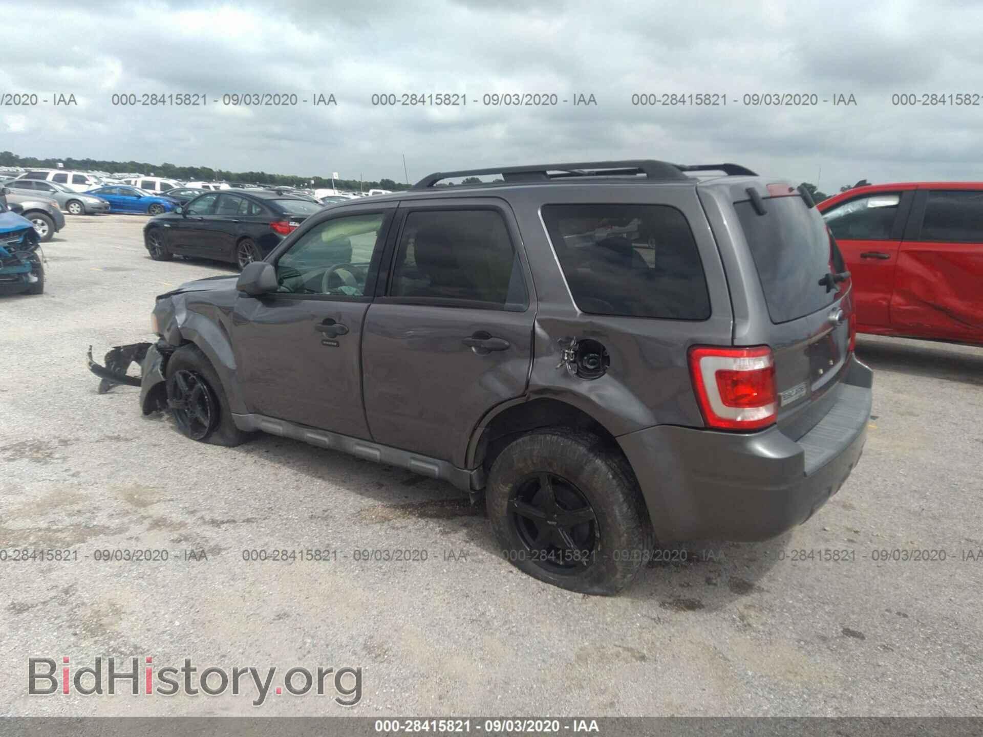 2009 FORD ESCAPE - VIN: 1FMCU03729KC34910 - Фото 3