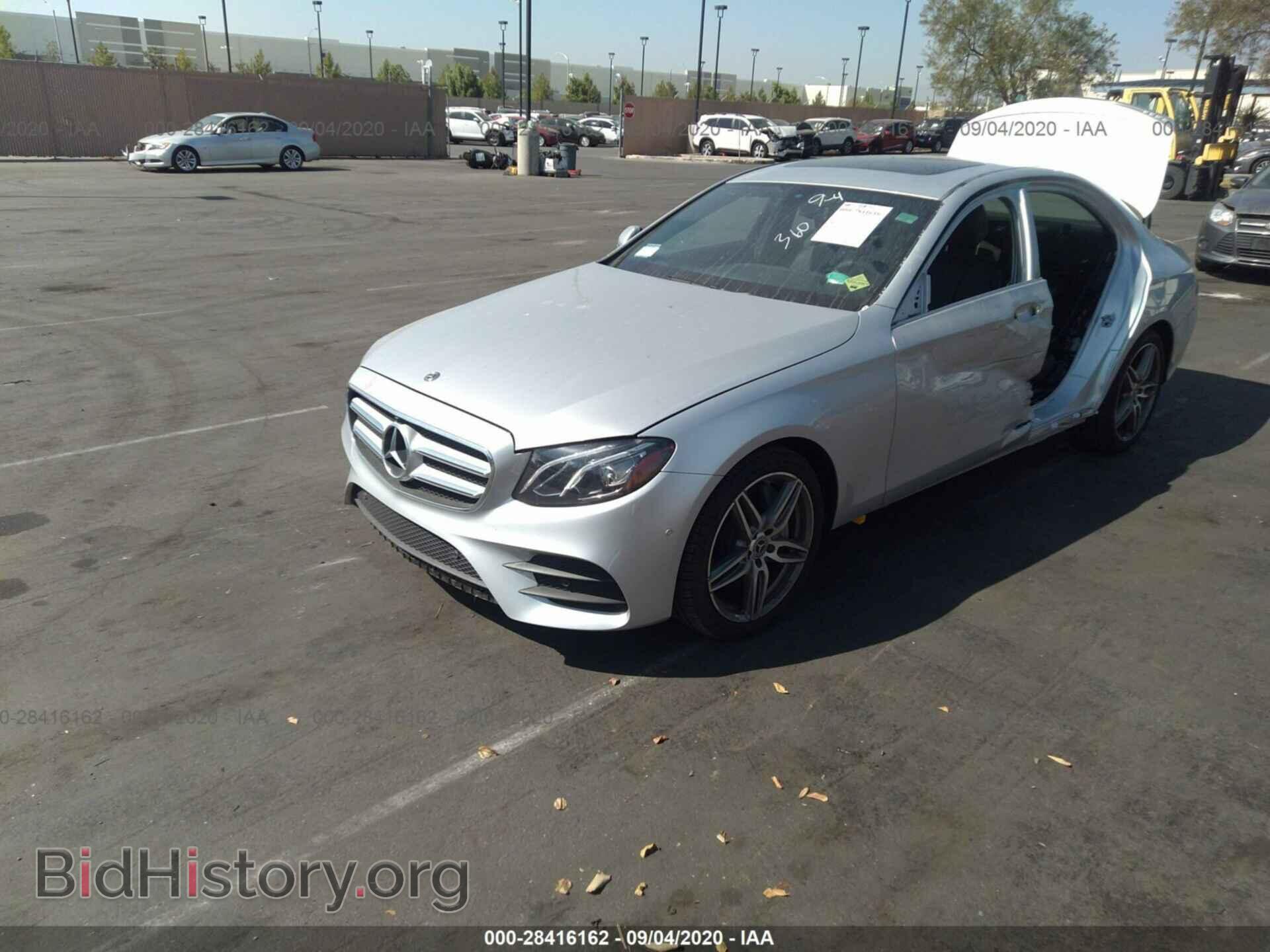 2019 MERCEDES-BENZ E-CLASS - VIN: WDDZF4JB6KA623381 - Фото 2