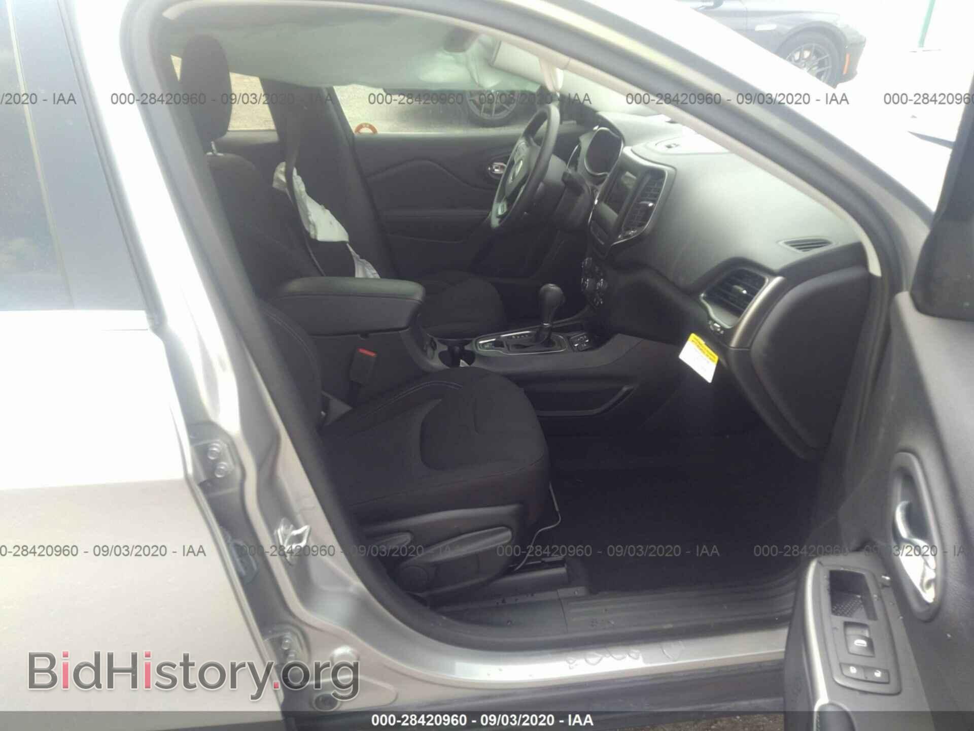 2019 JEEP CHEROKEE - VIN: 1C4PJLCB2KD487613 - Фото 5