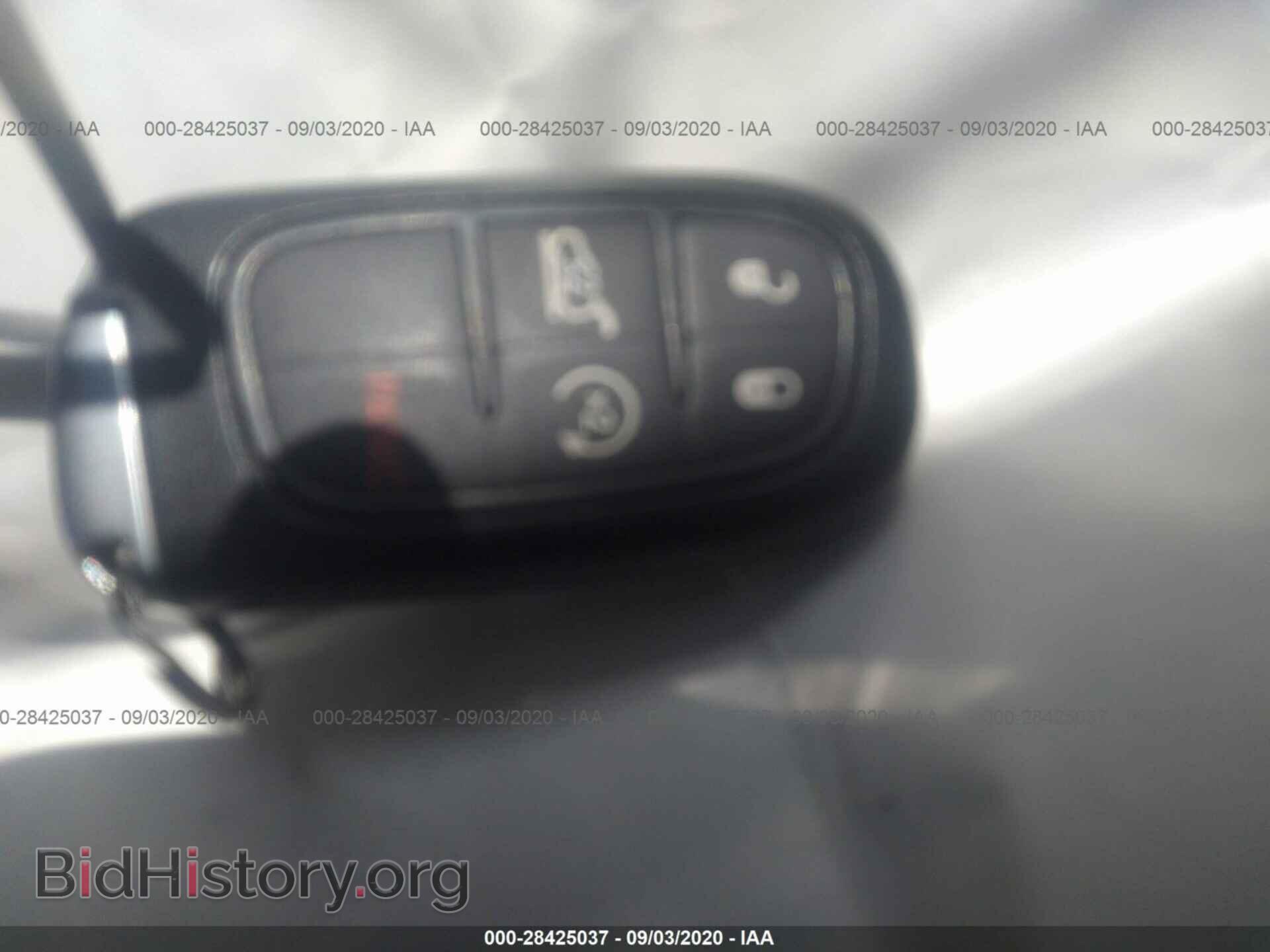 2016 JEEP CHEROKEE - VIN: 1C4PJMCS6GW146040 - Photo 11