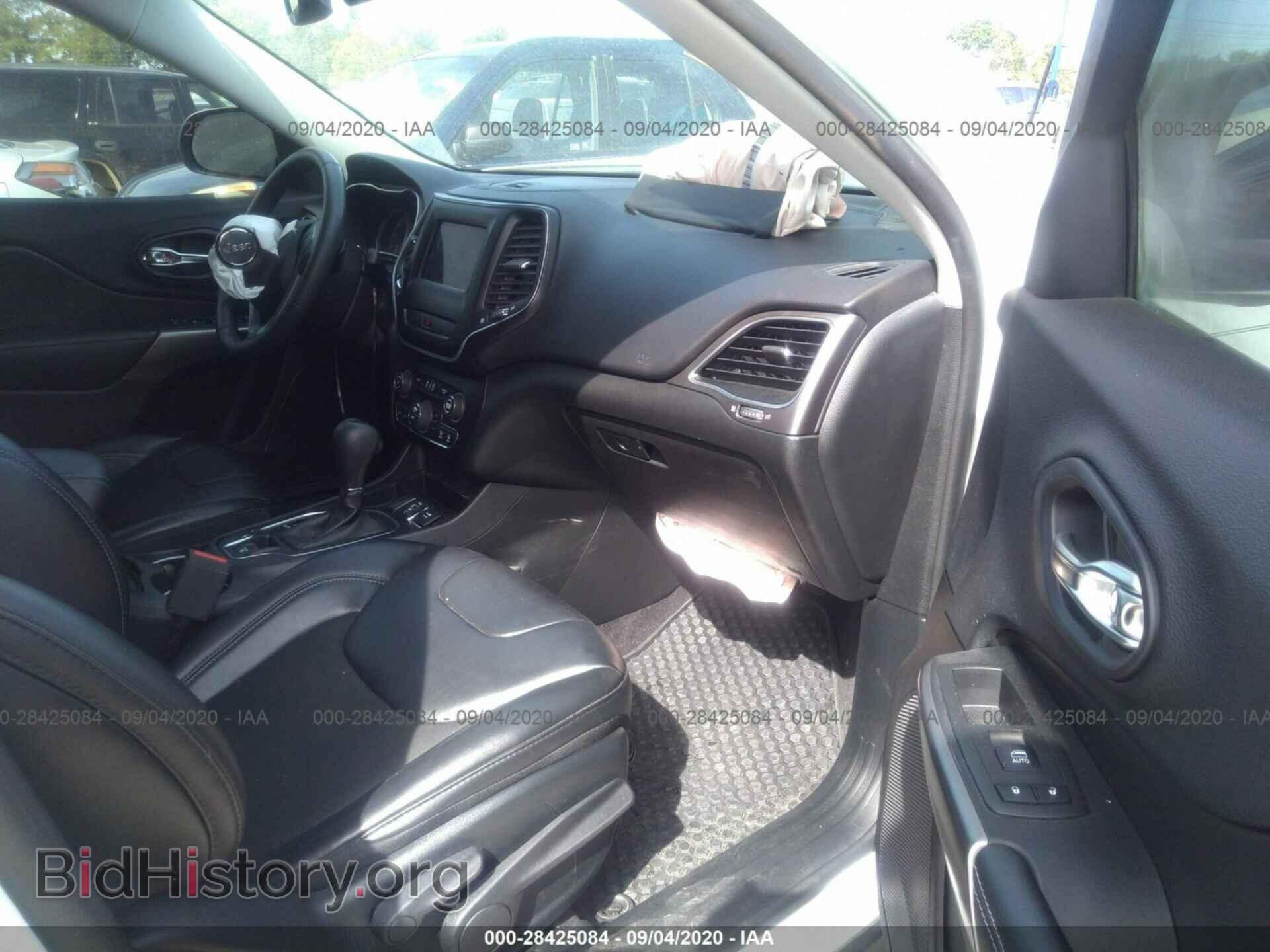 2019 JEEP CHEROKEE - VIN: 1C4PJLLX0KD143600 - Photo 5