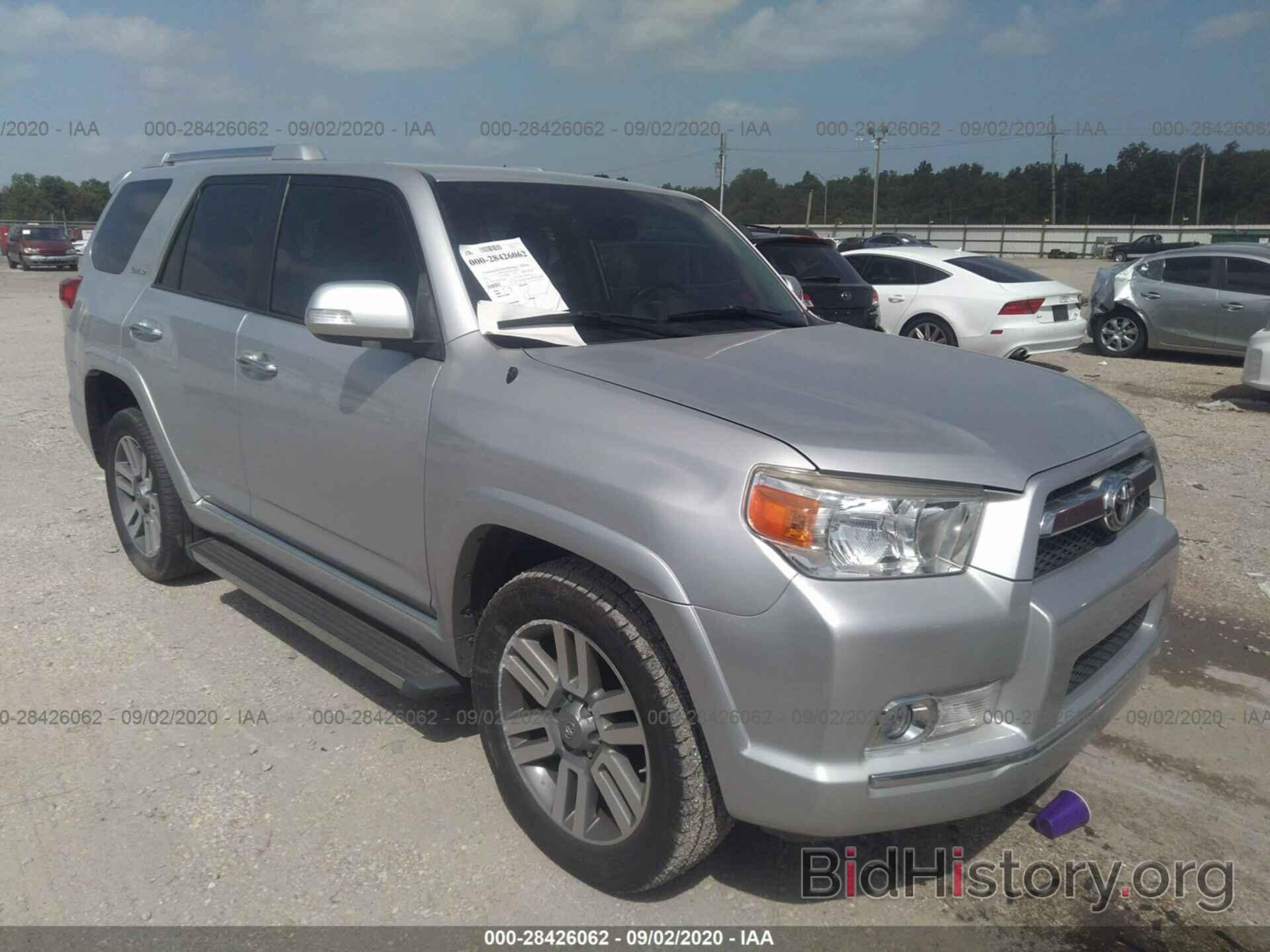 Photo JTEZU5JR6B5025945 - TOYOTA 4RUNNER 2011