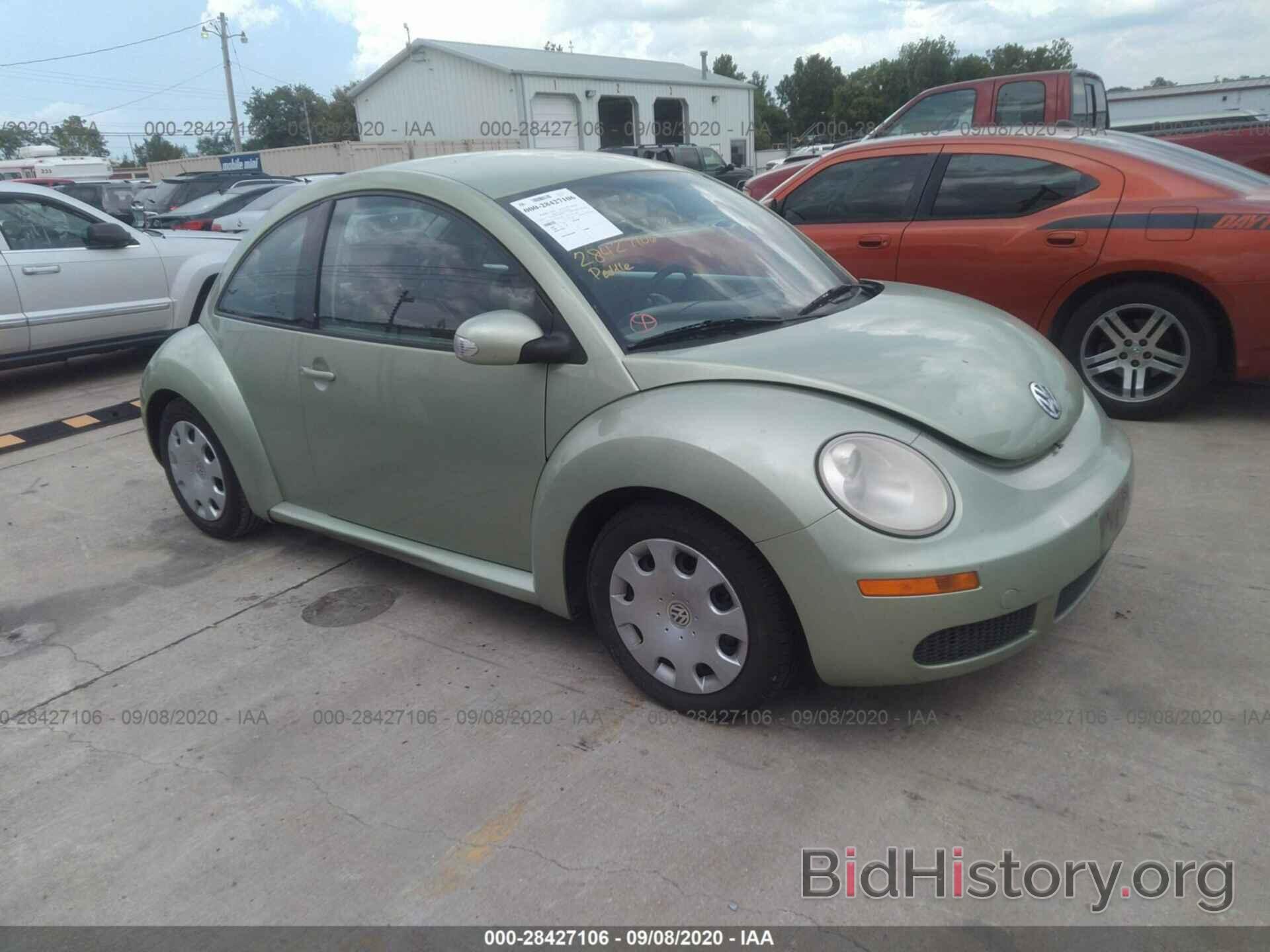 Photo 3VWPW3AG7AM007629 - VOLKSWAGEN NEW BEETLE COUPE 2010