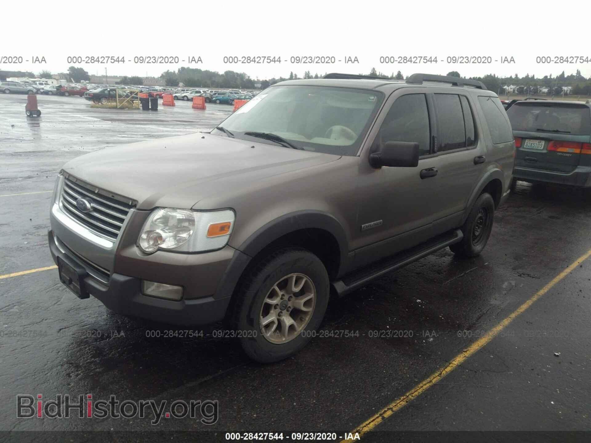 2006 FORD EXPLORER - VIN: 1FMEU73EXBUB63690 - Фото 2