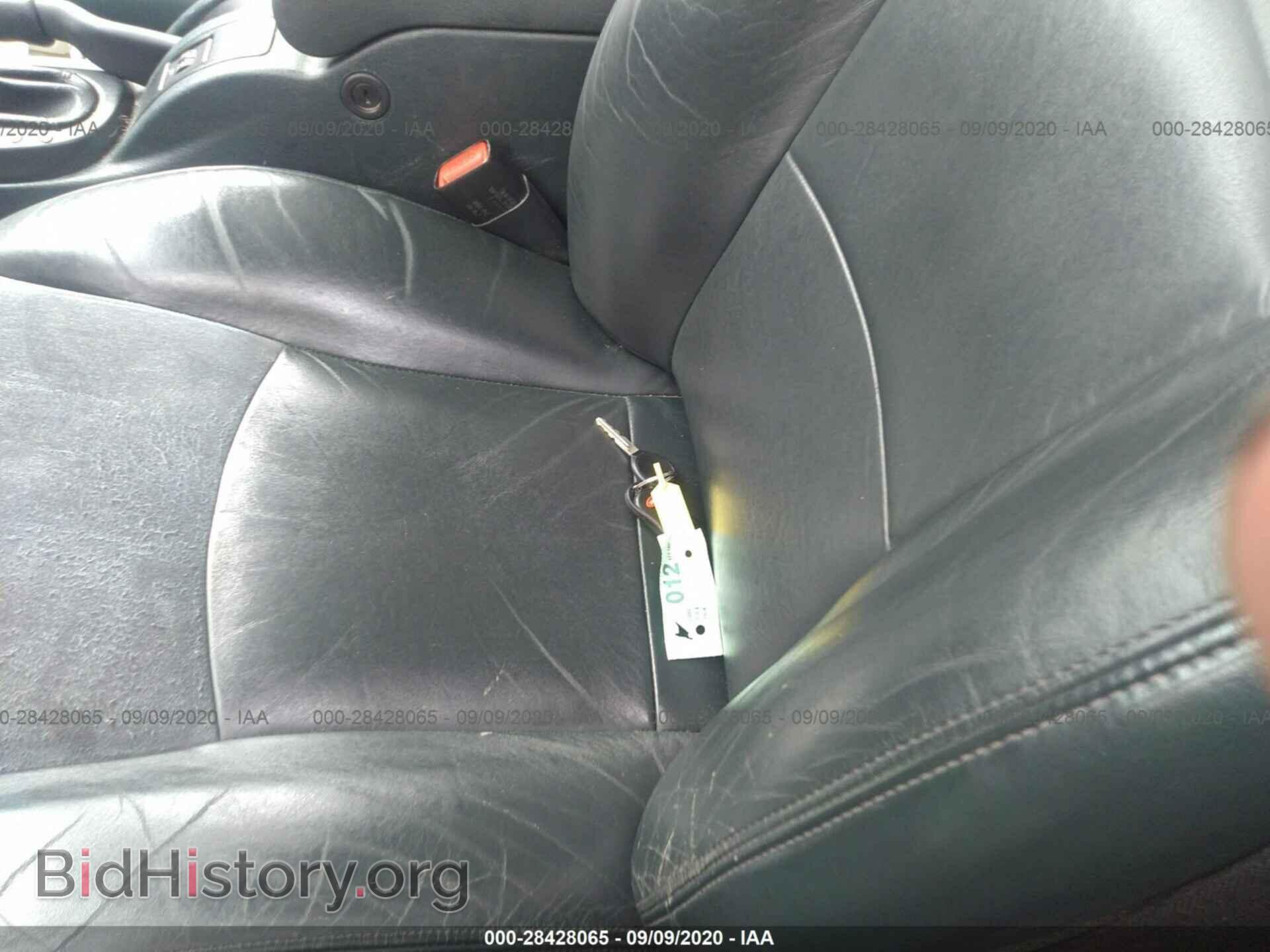 2004 CHRYSLER SEBRING - VIN: 1C3EL56RX4N127366 - Фото 11