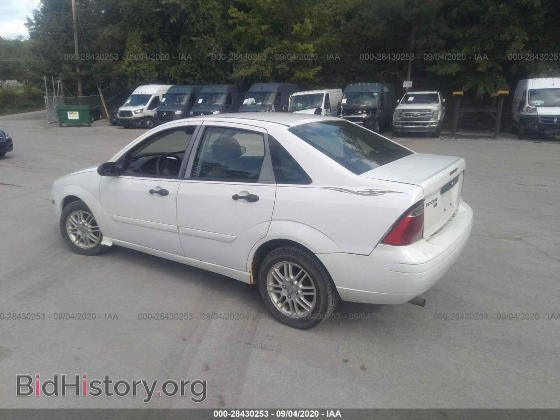 2007 FORD FOCUS - VIN: 1FAFP34N27W250656 - Фото 3