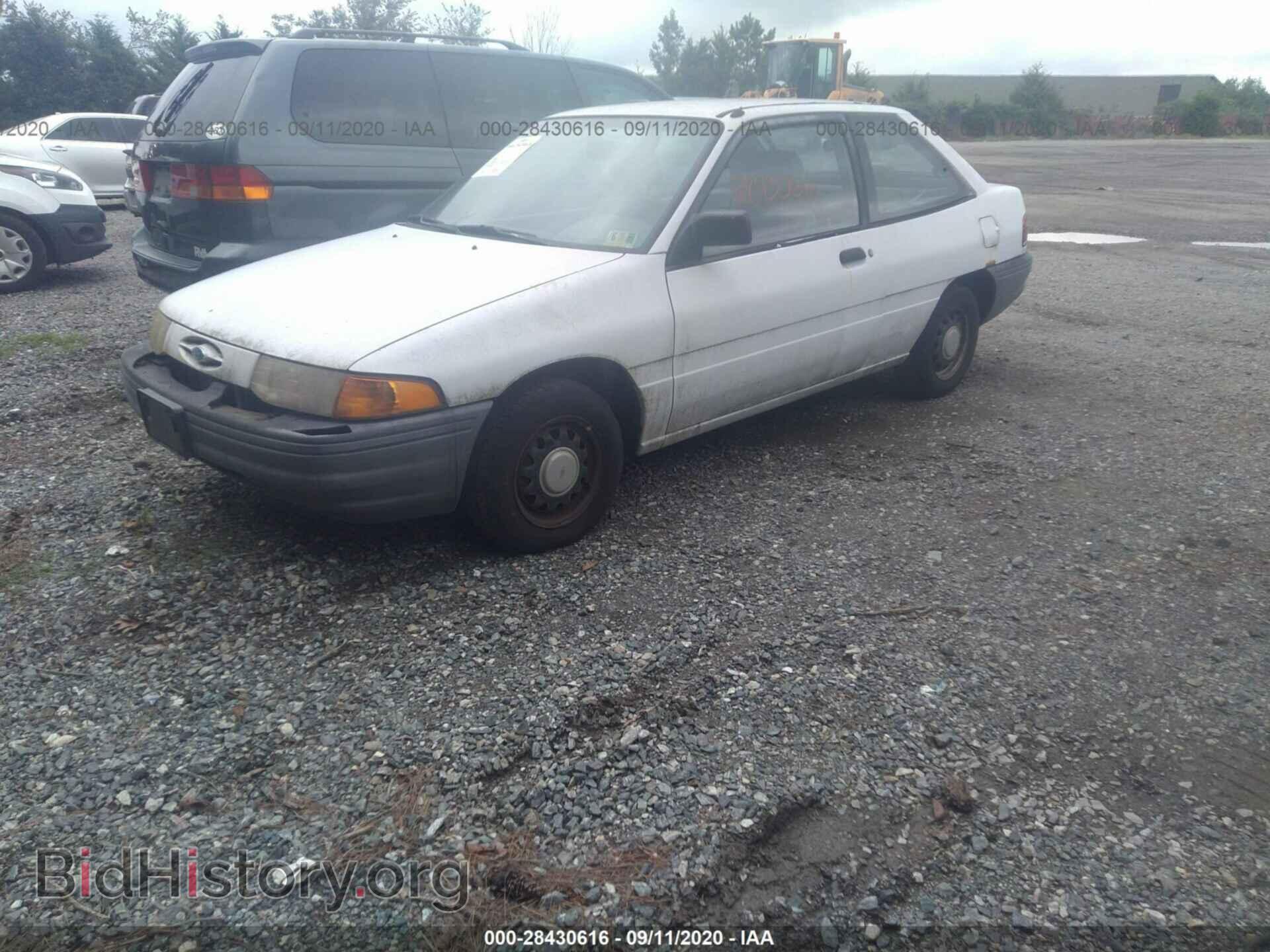 1994 FORD ESCORT - VIN: 1FARP10J3RW324867 - Photo 2