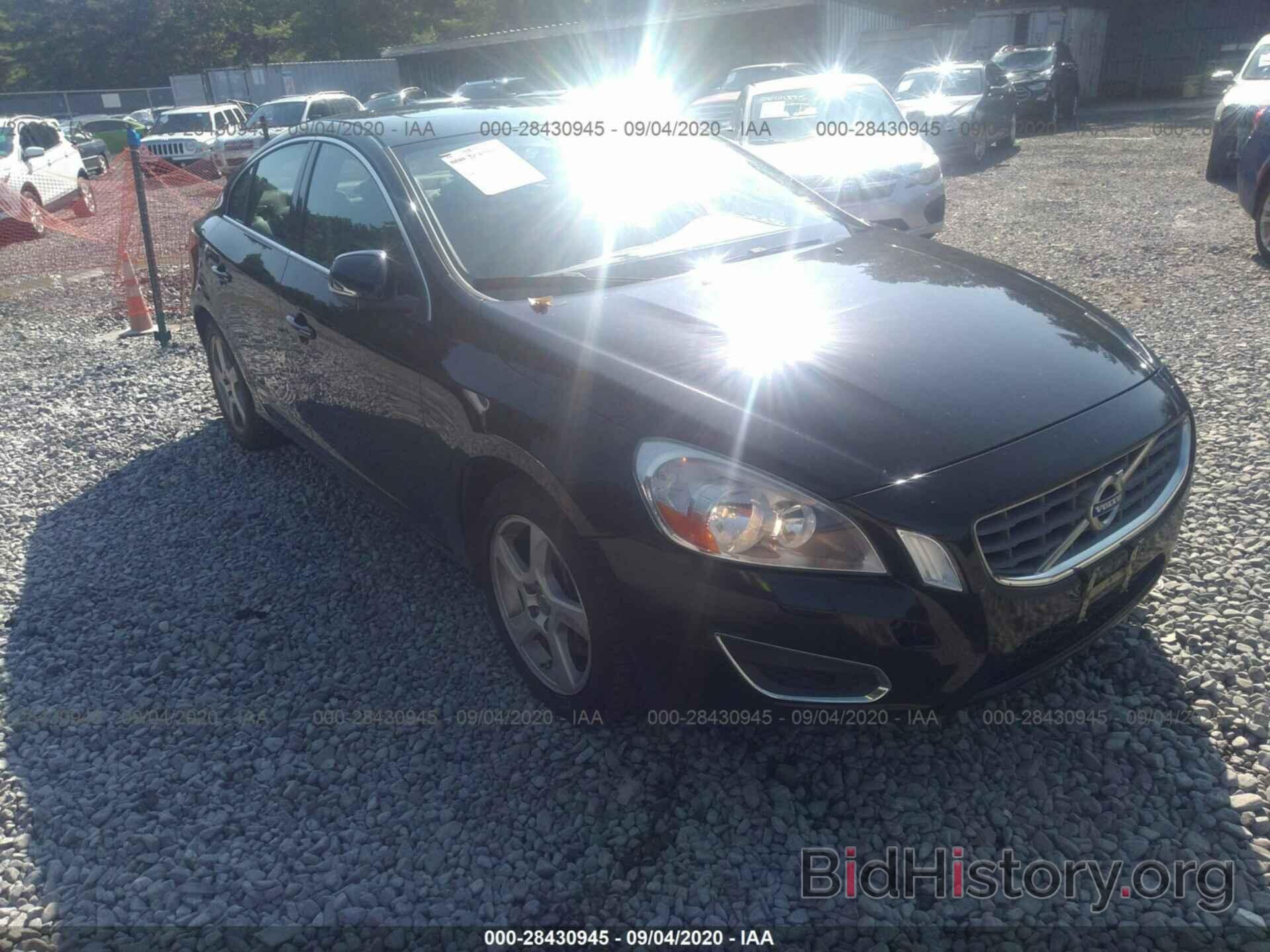 Photo YV1612FH9D2173388 - VOLVO S60 2013