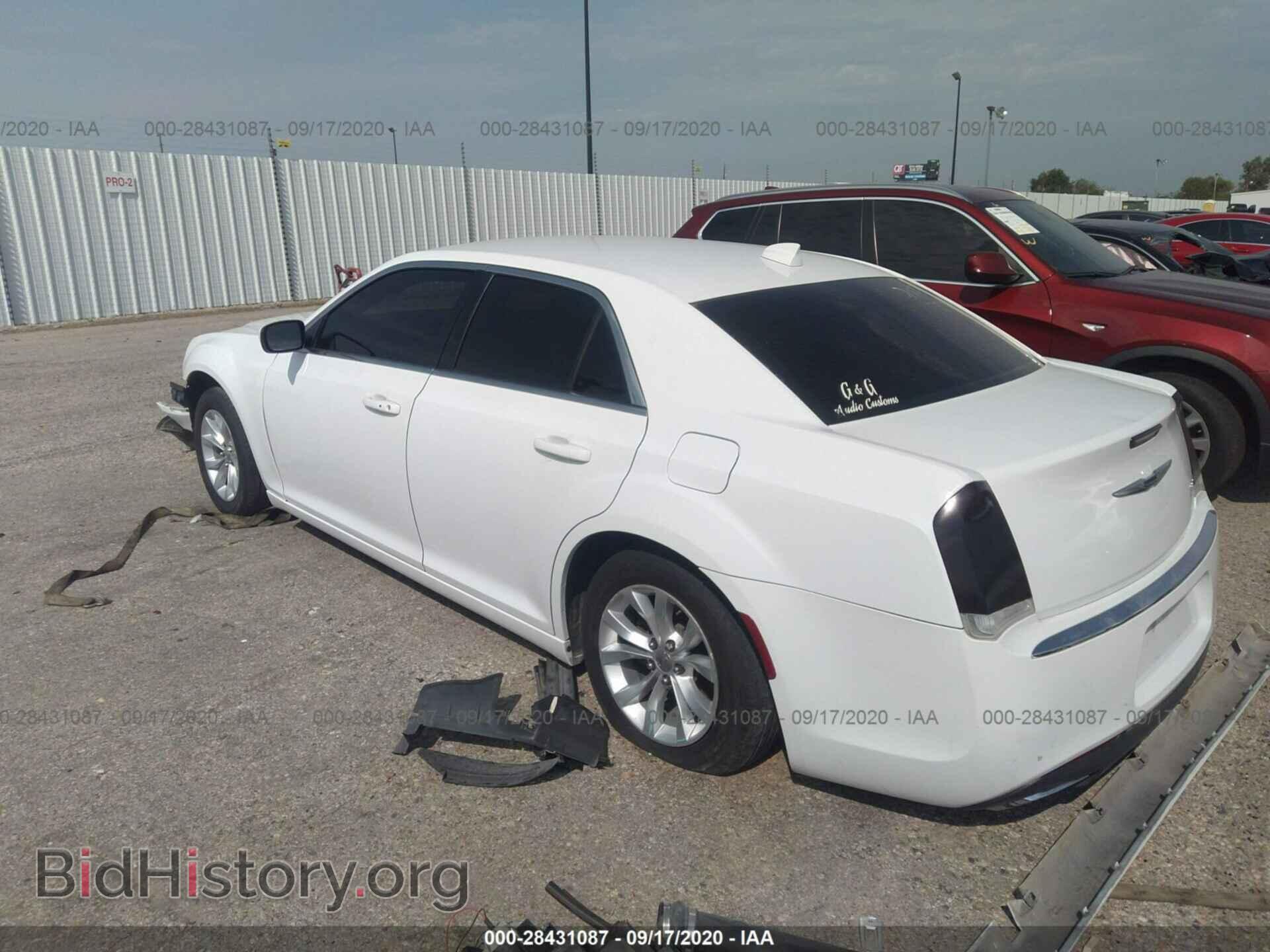 2016 CHRYSLER 300 - VIN: 2C3CCAAG9GH151368 - Фото 3