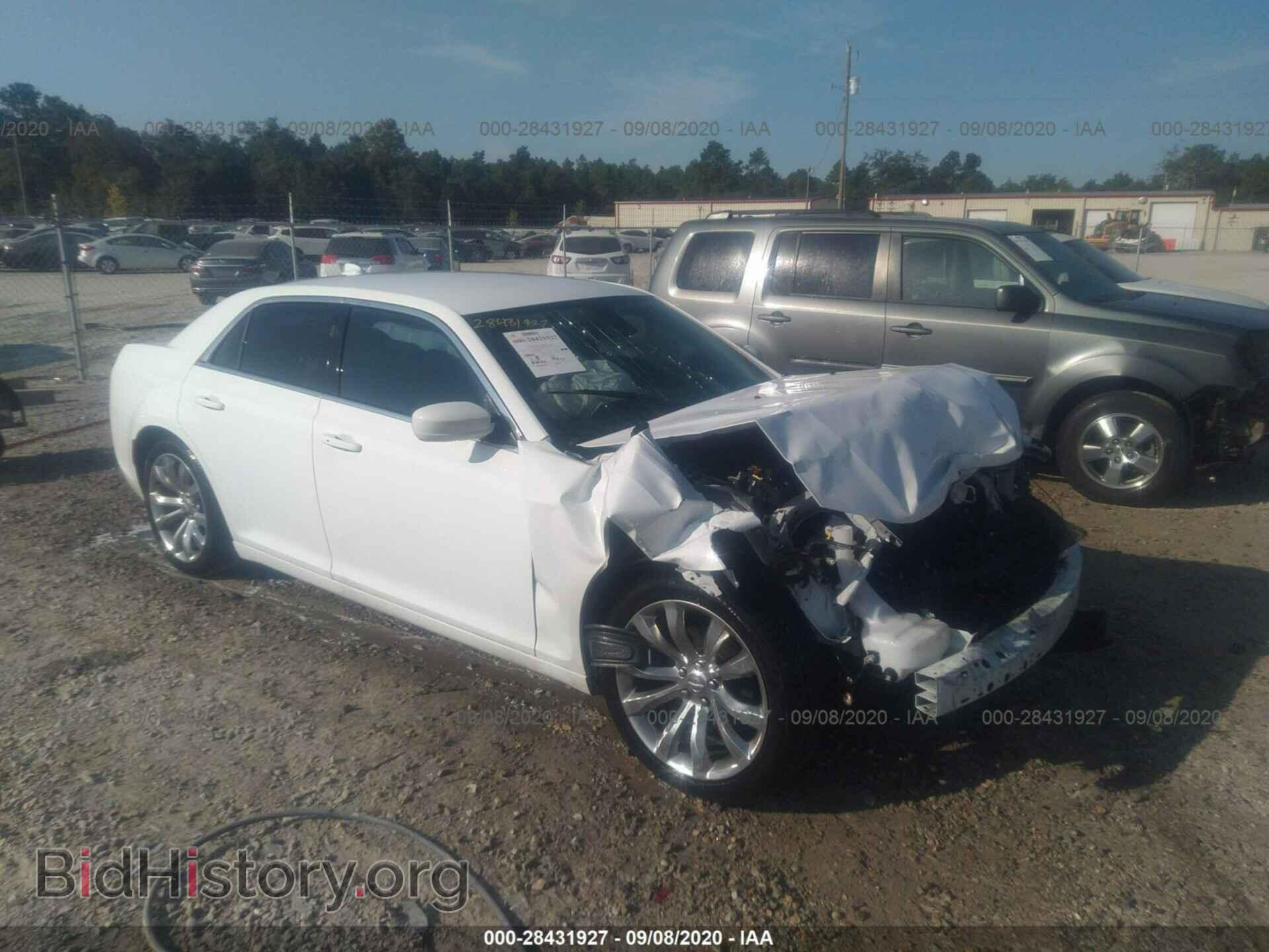 Фотография 2C3CCAAGXGH358237 - CHRYSLER 300 2016