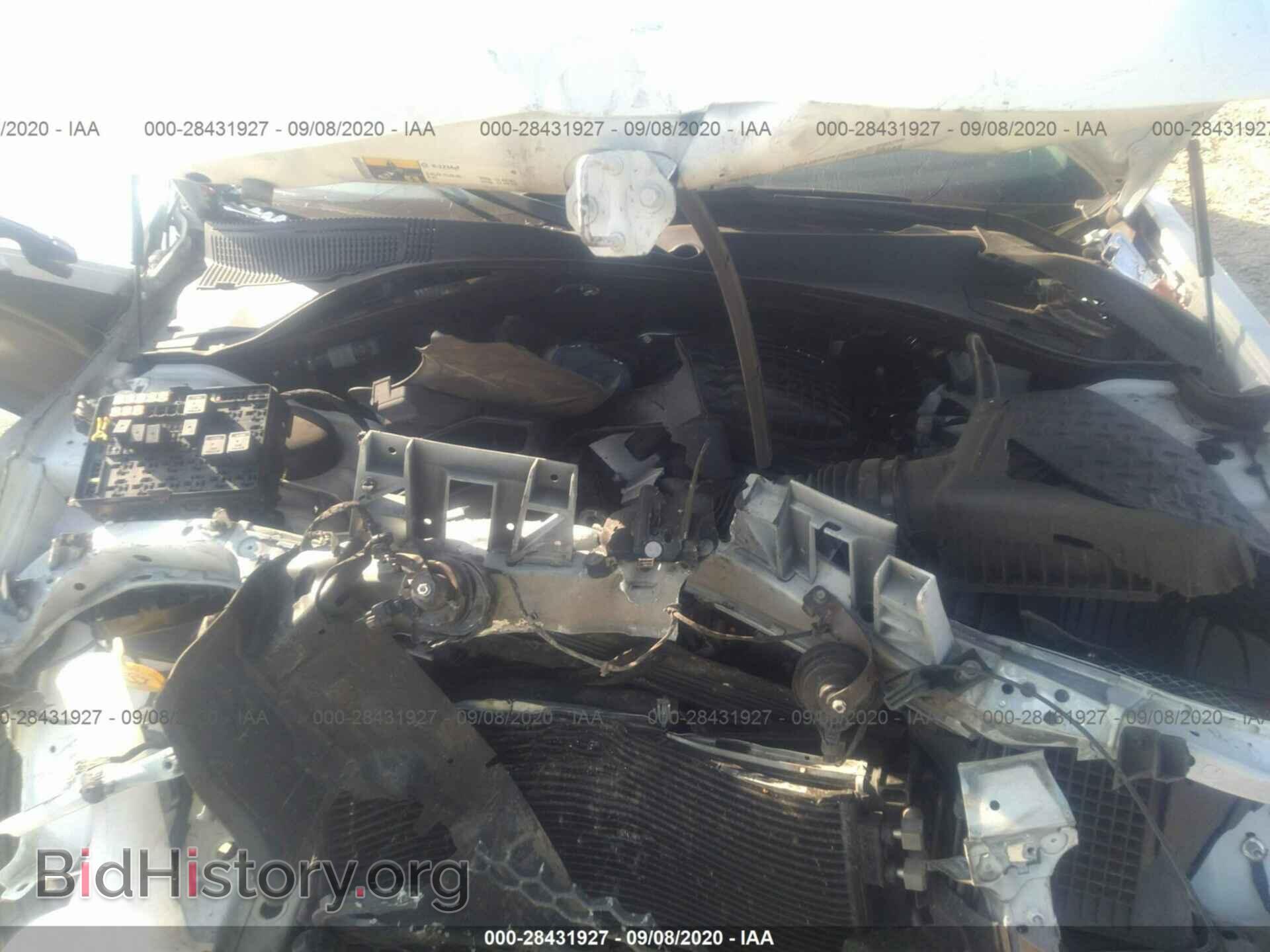 2016 CHRYSLER 300 - VIN: 2C3CCAAGXGH358237 - Фото 10