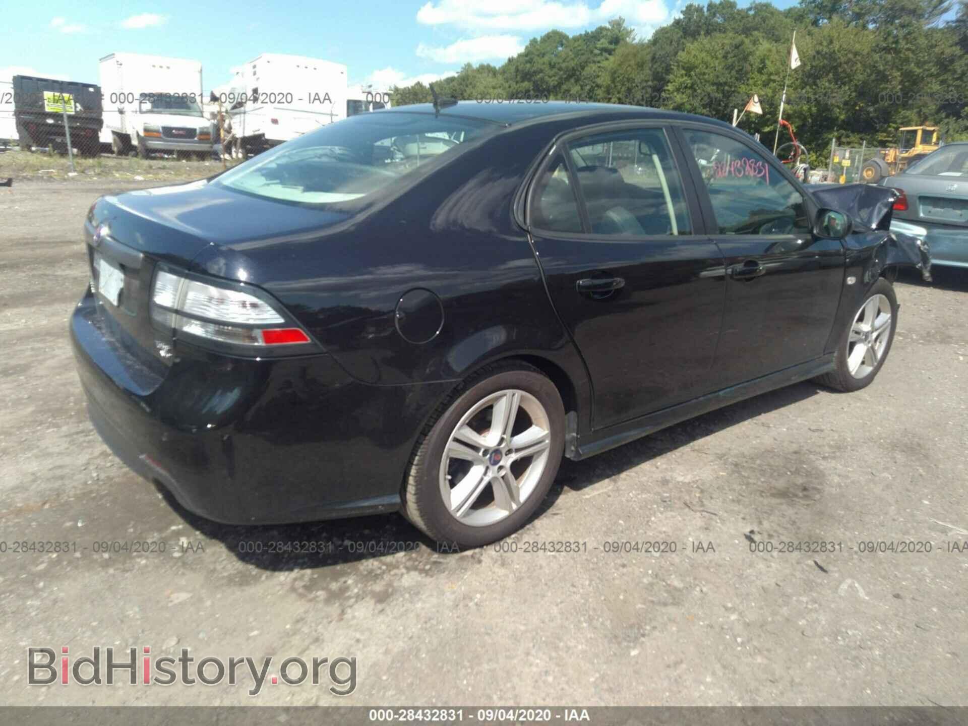 2011 SAAB 9-3 - VIN: YS3FC4BY8B1307420 - Фото 4
