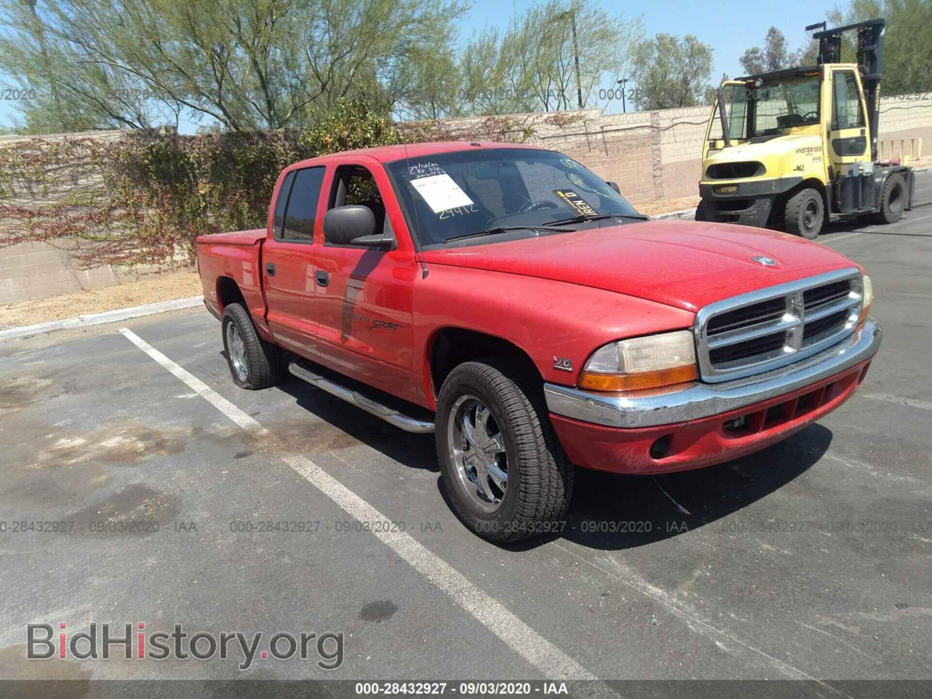 Photo 1B7GG2AN8YS752660 - DODGE DAKOTA 2000