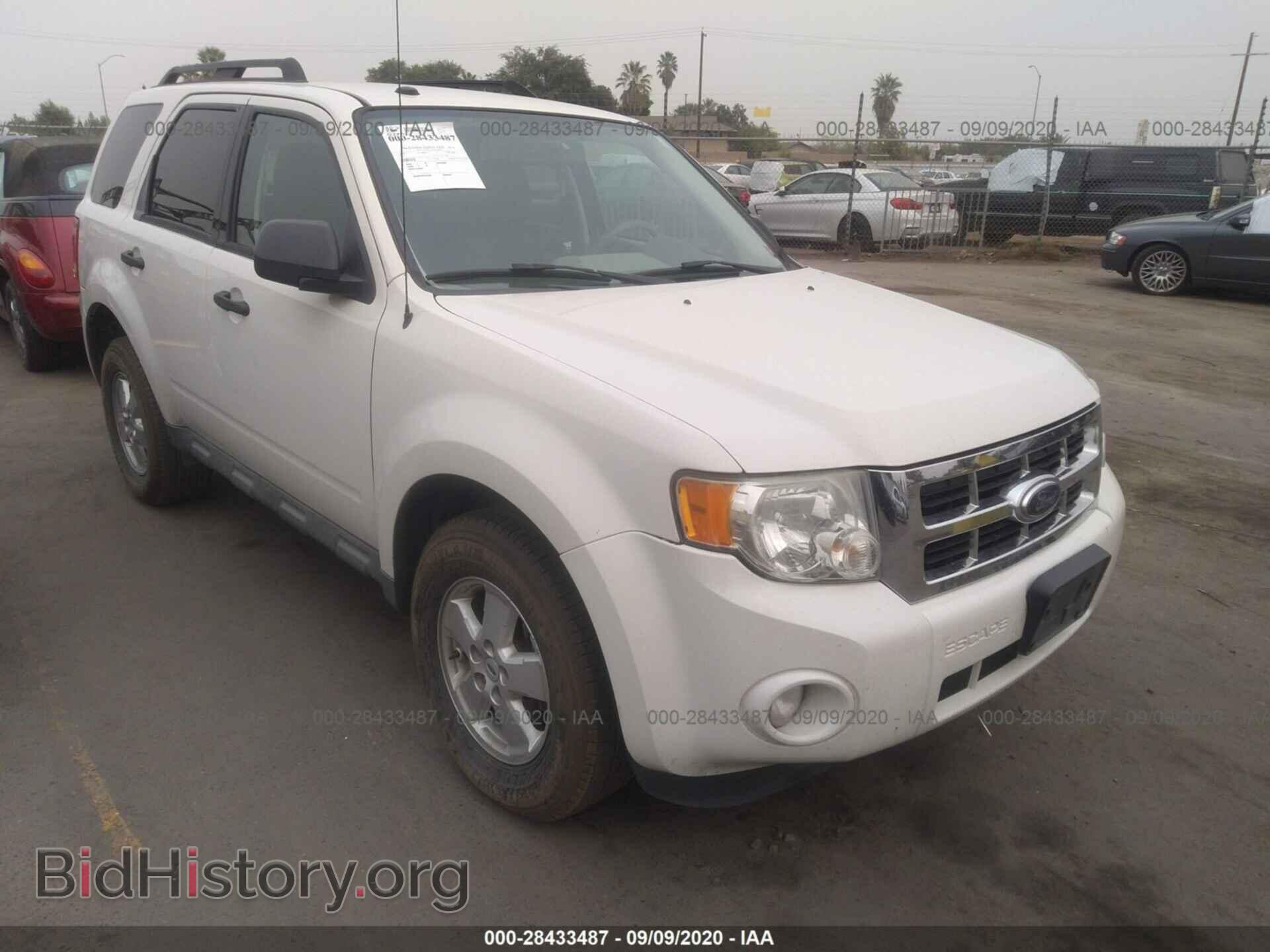Фотография 1FMCU93G09KC46235 - FORD ESCAPE 2009
