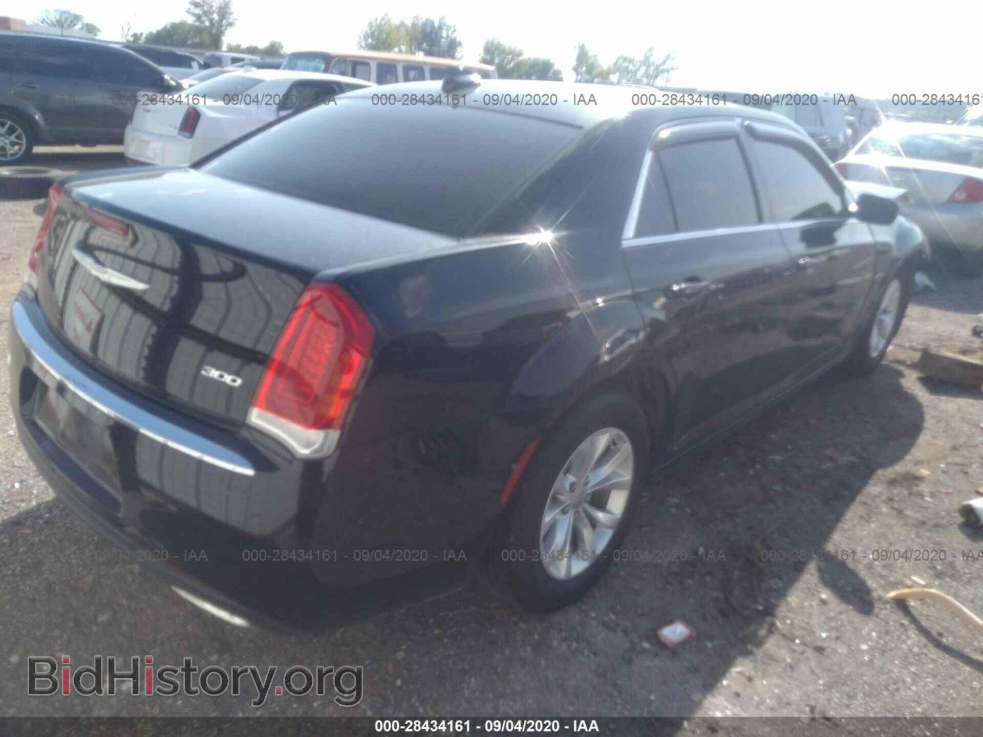 2015 CHRYSLER 300 - VIN: 2C3CCAAG7FH864252 - Фото 4