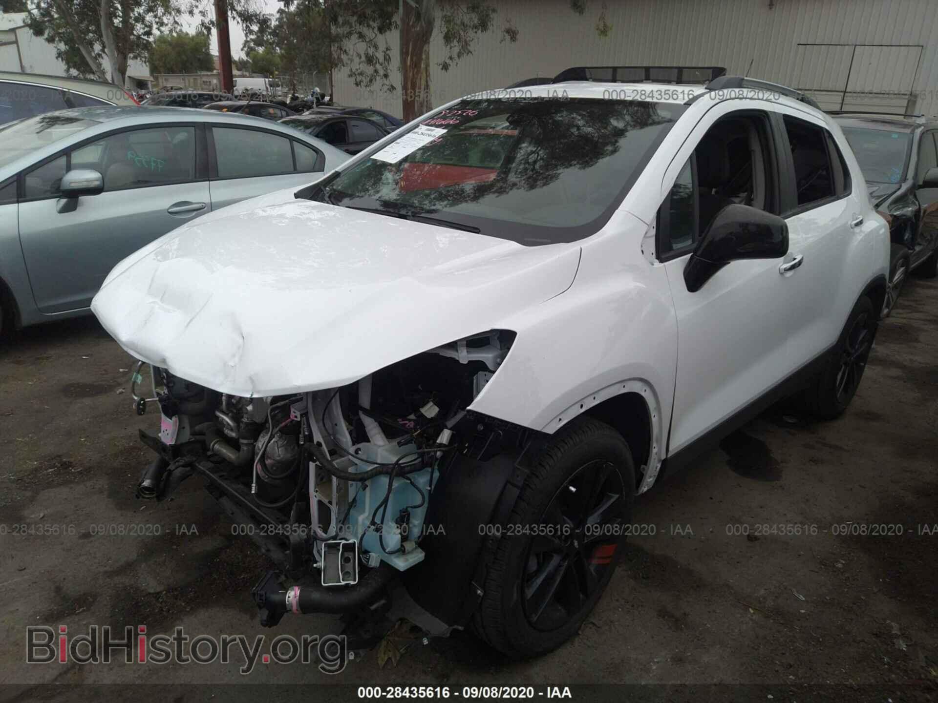 2019 CHEVROLET TRAX - VIN: 3GNCJLSB3KL313826 - Photo 2