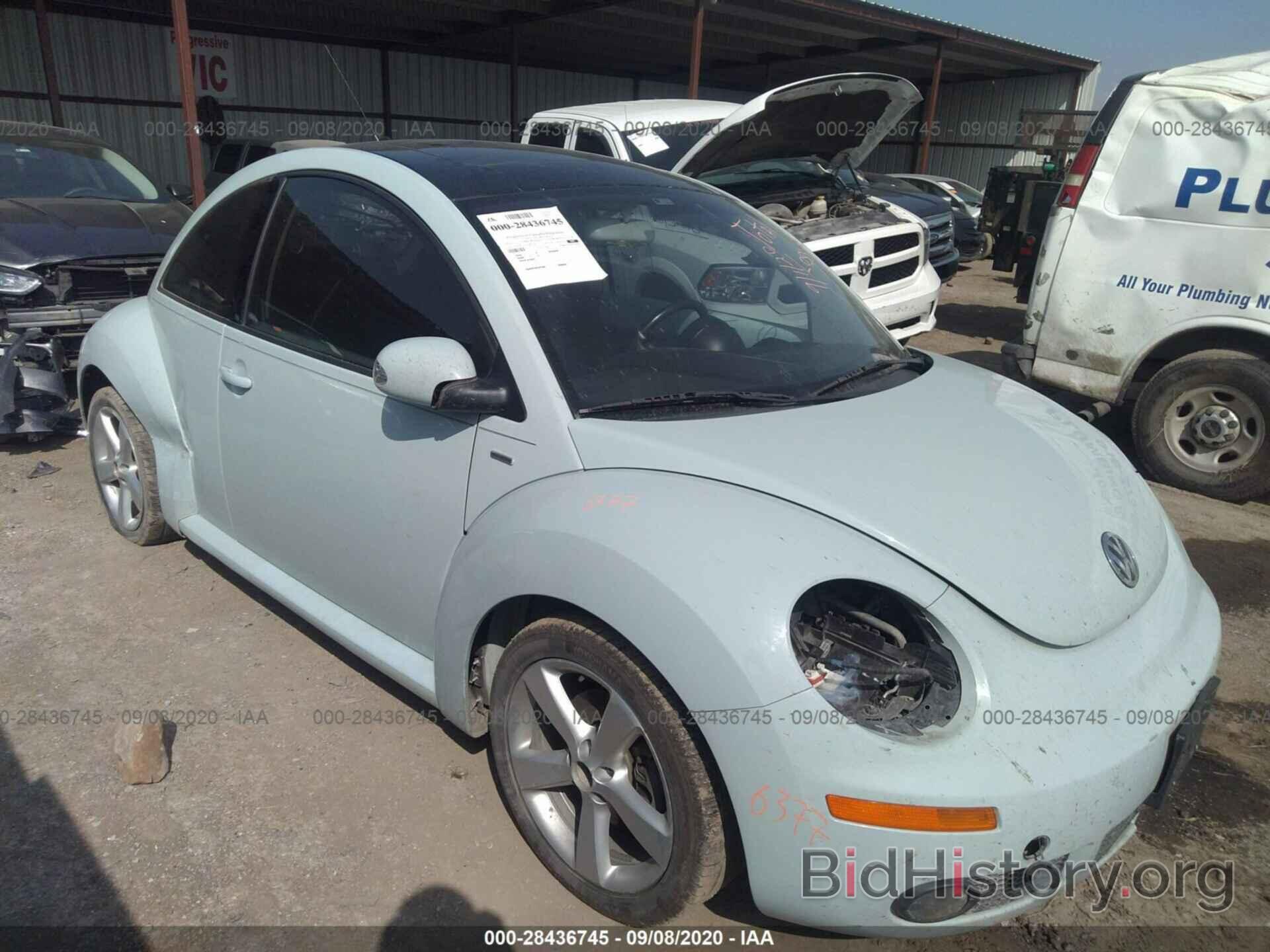 Photo 3VWRW3AG0AM033417 - VOLKSWAGEN NEW BEETLE COUPE 2010