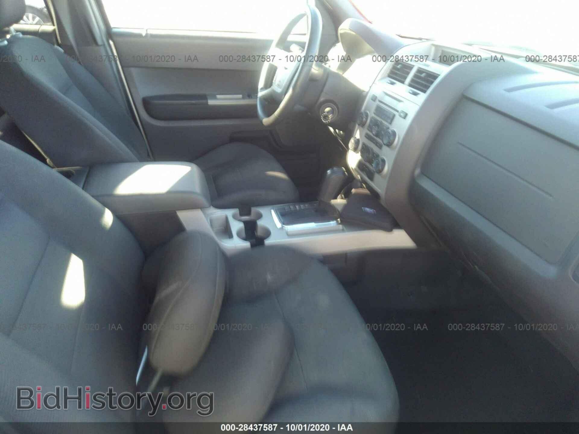 2008 FORD ESCAPE - VIN: 1FMCU03128KD90617 - Photo 5