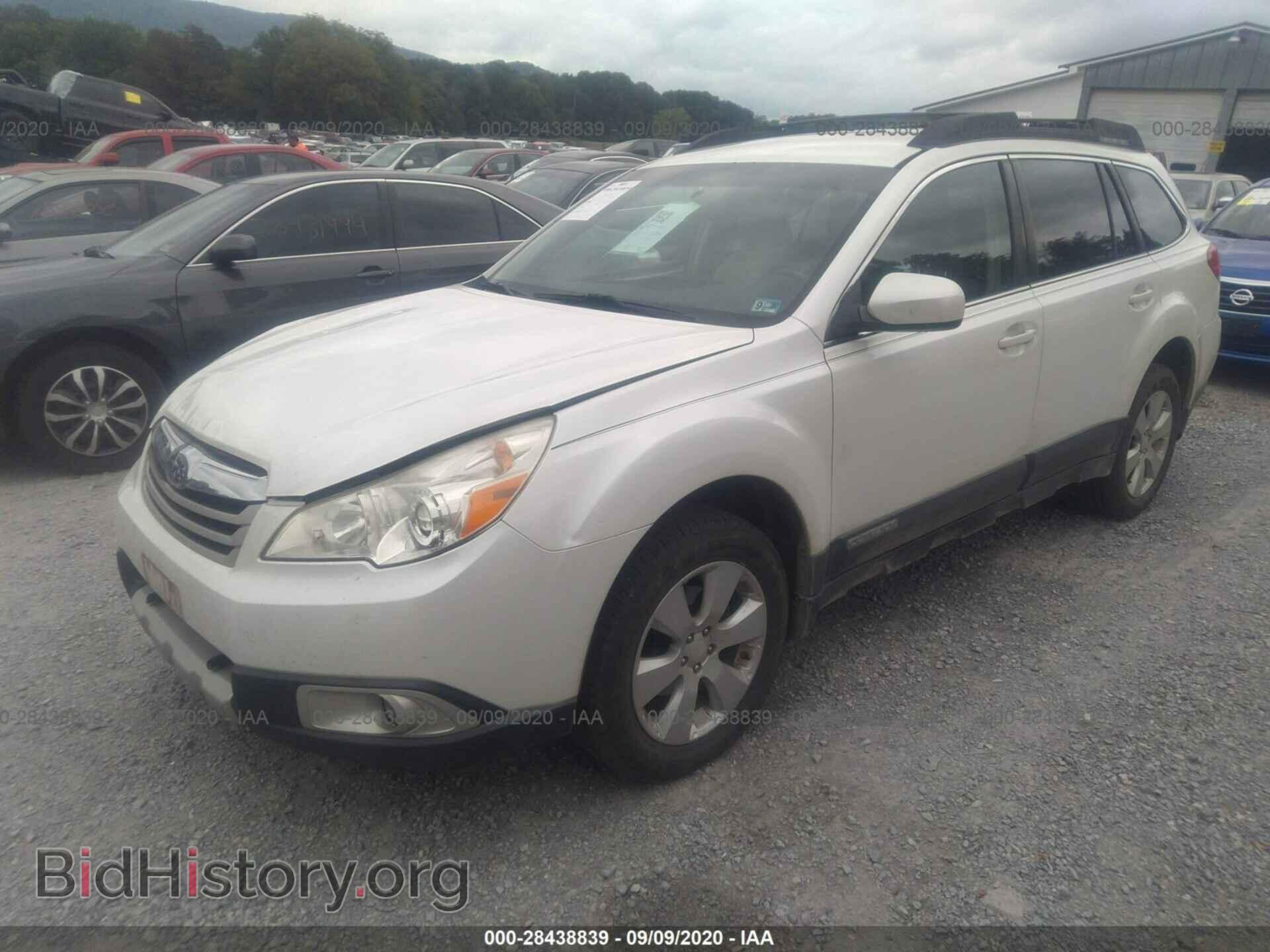 2011 SUBARU OUTBACK - VIN: 4S4BRBCC3B3332964 - Фото 2